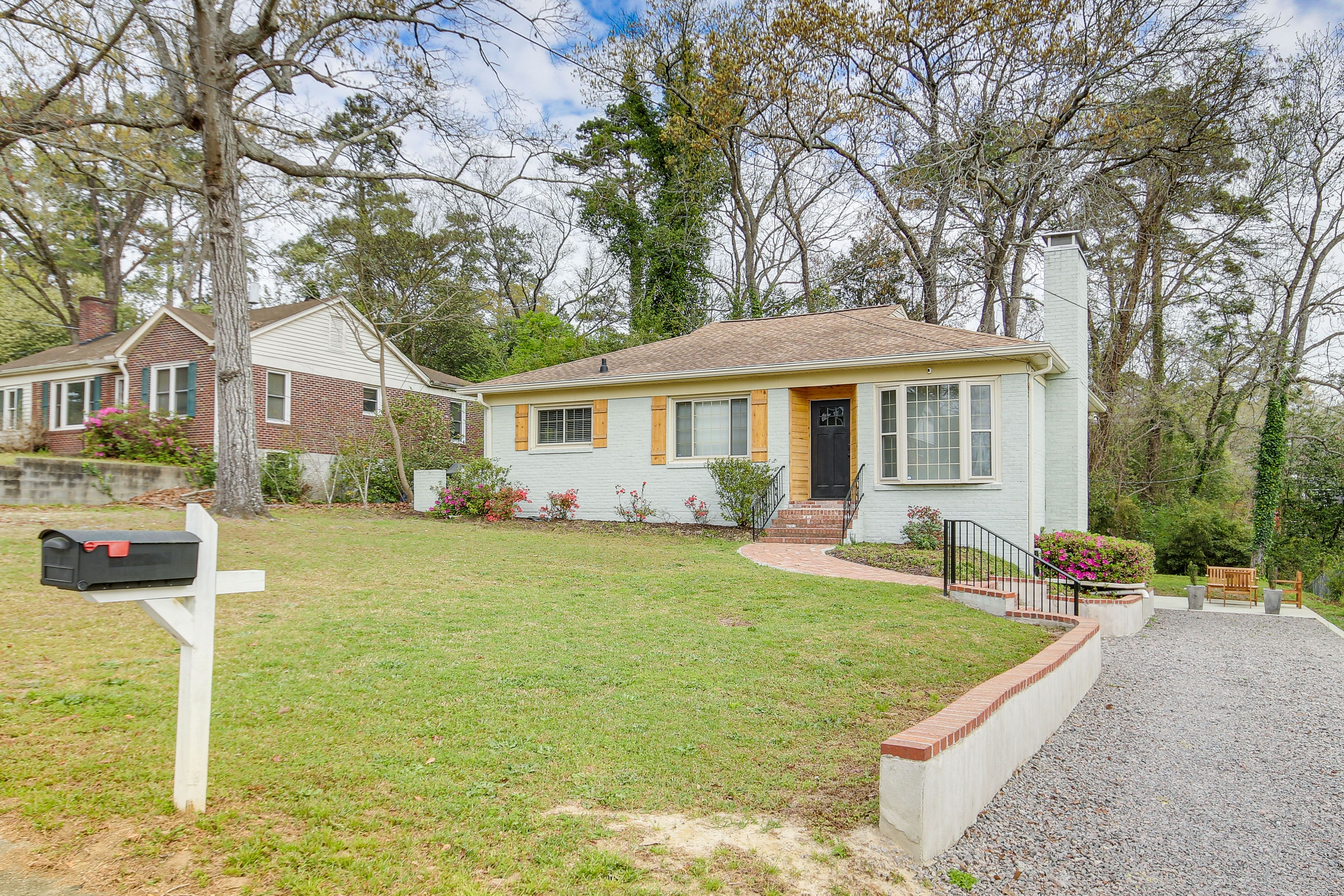 Columbia Vacation Rental | 3BR | 2BA | 1,300 Sq Ft | Stairs Required to Enter
