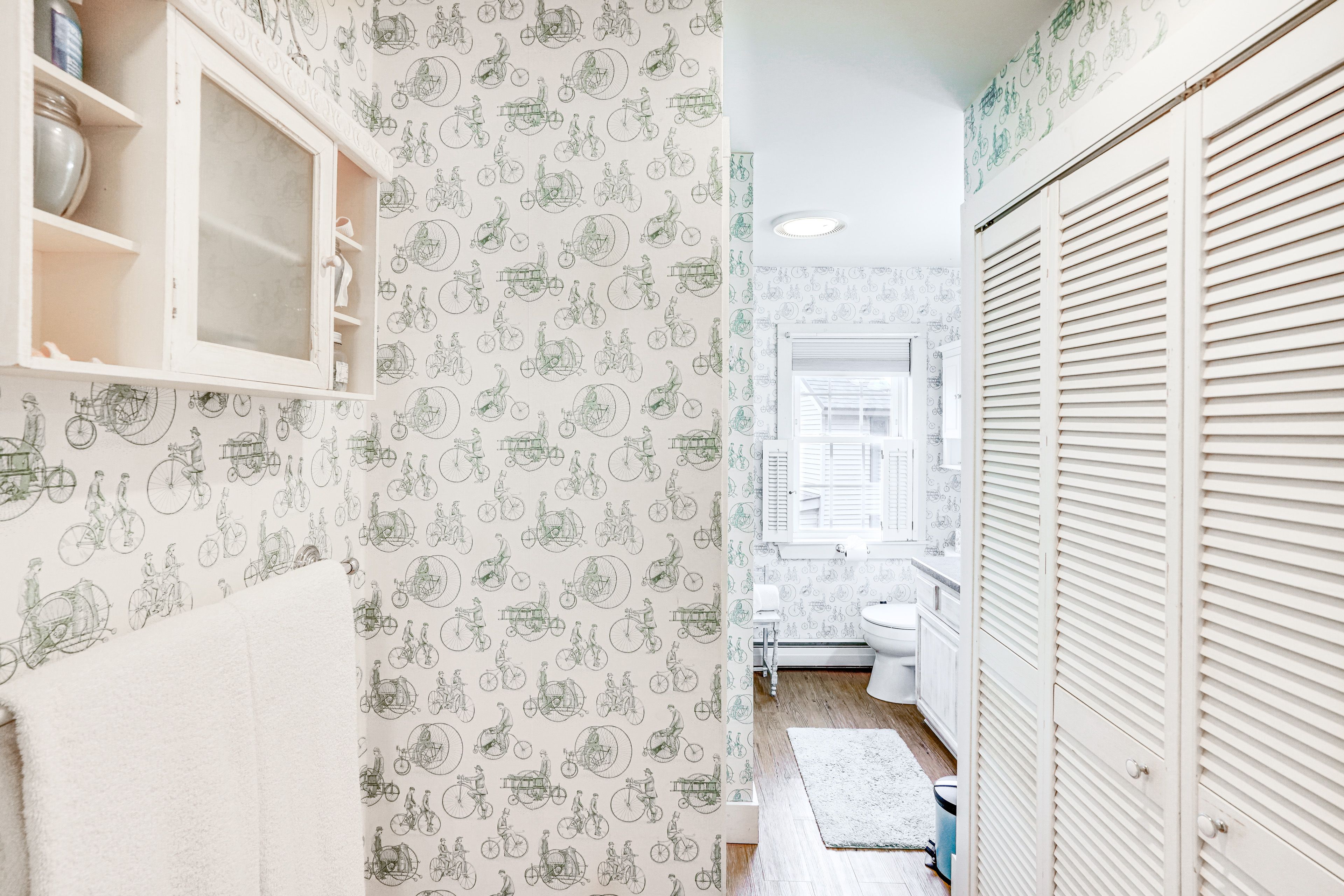 Half Bathroom | 2nd Floor