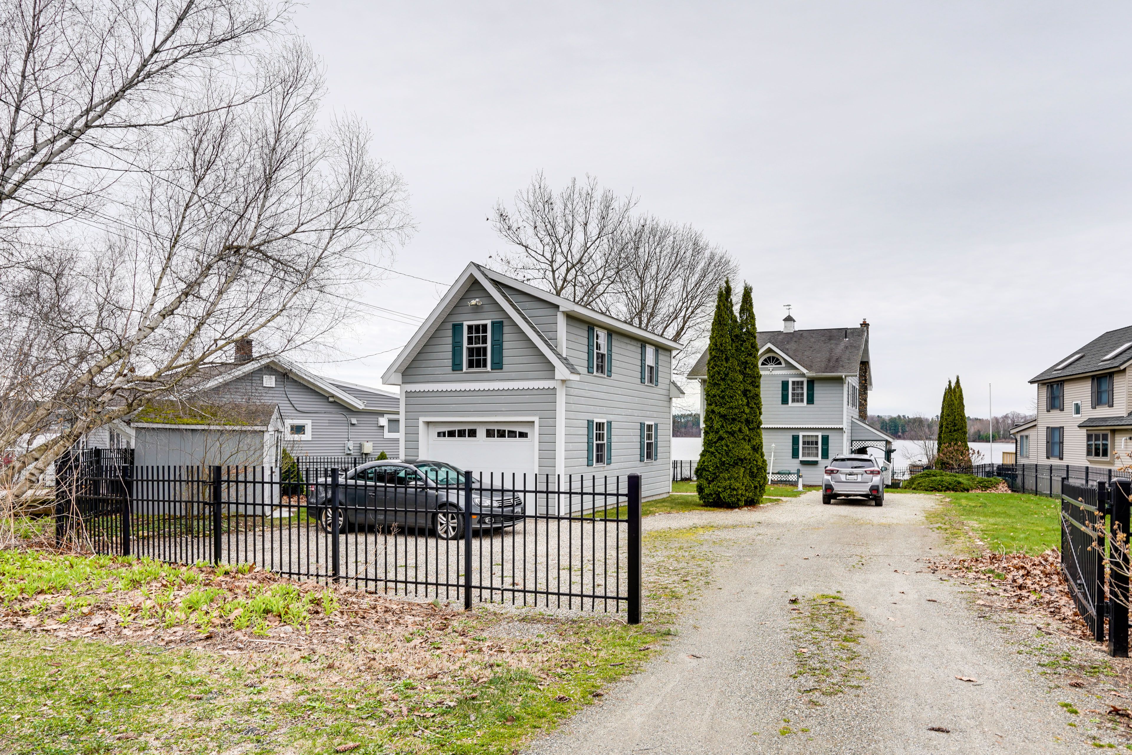 Parking | Gravel Driveway (7 Vehicles) | Boat/Small Trailer Parking Allowed