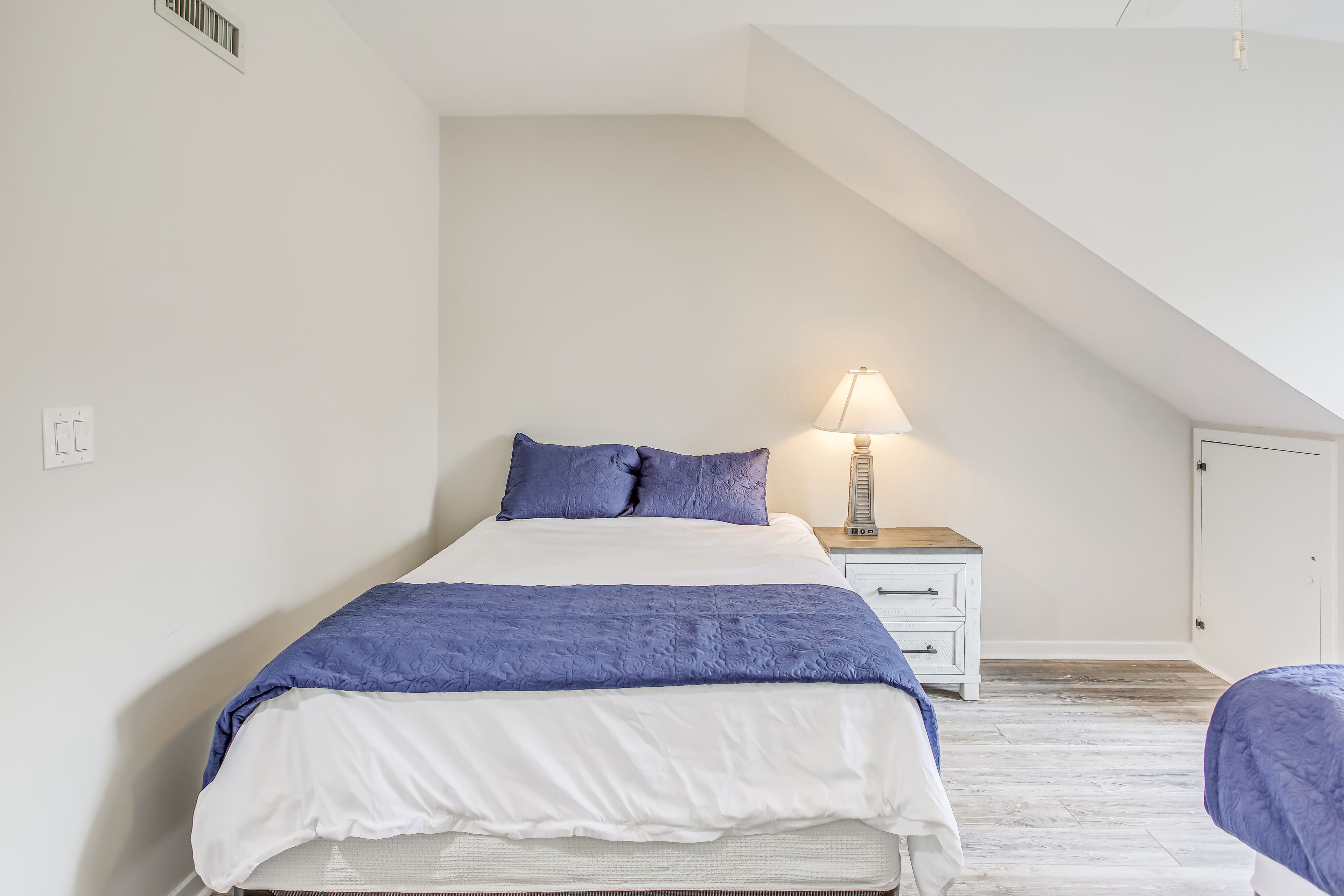 Bedroom 3 | 2 Queen Beds