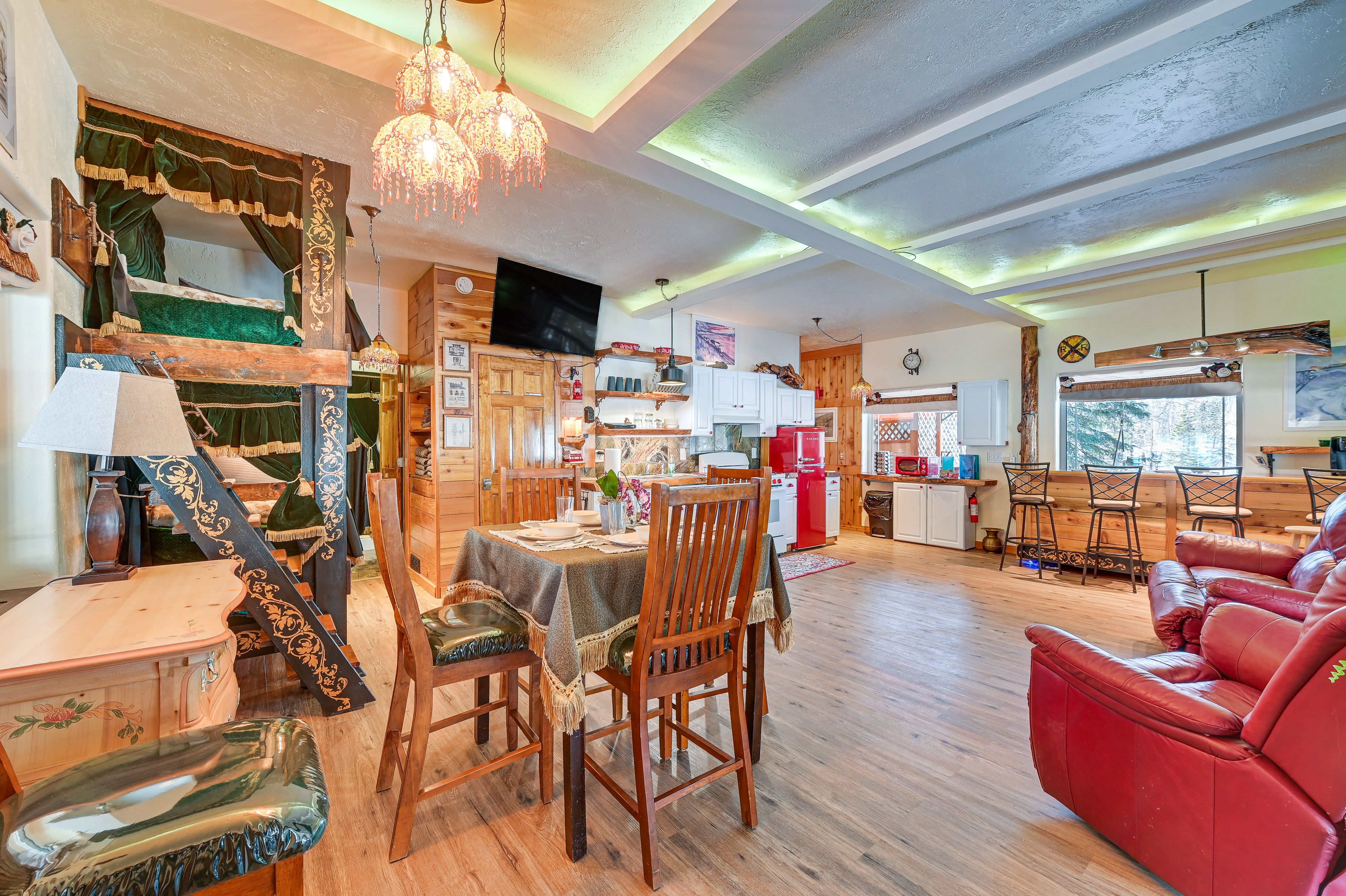 Great Room | 1st Floor | Dining Area