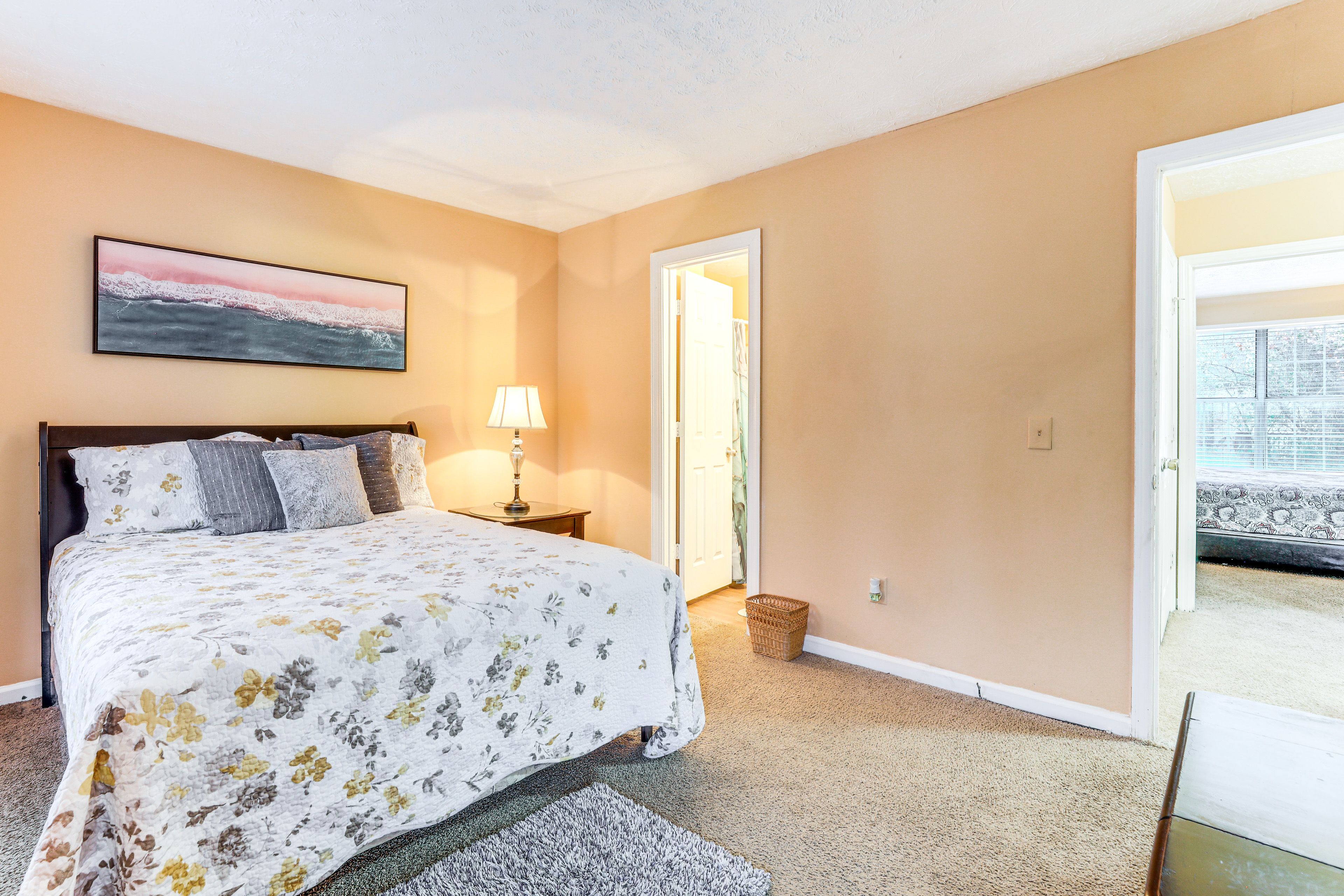 Bedroom 2 | 2nd Floor | Queen Bed | Smart TV