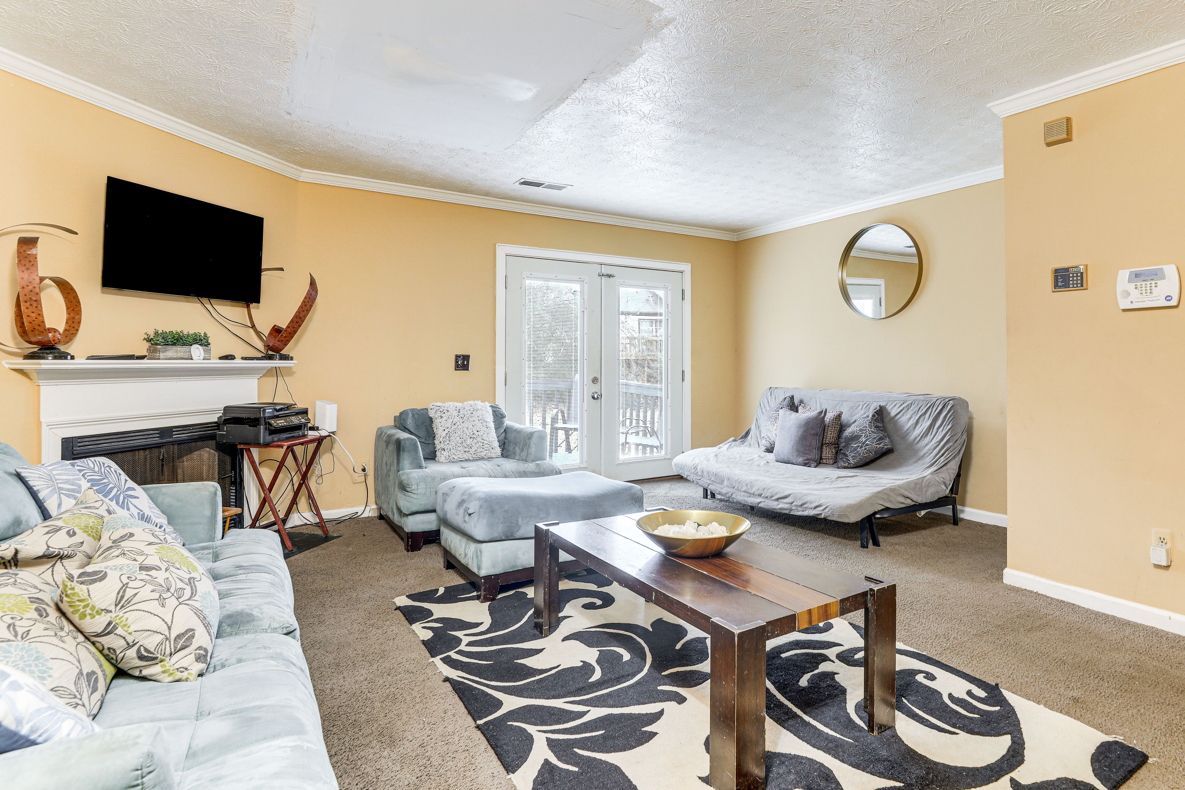 Lithonia Vacation Rental | 2BR | 2.5BA | 1,200 Sq Ft | Stairs Required