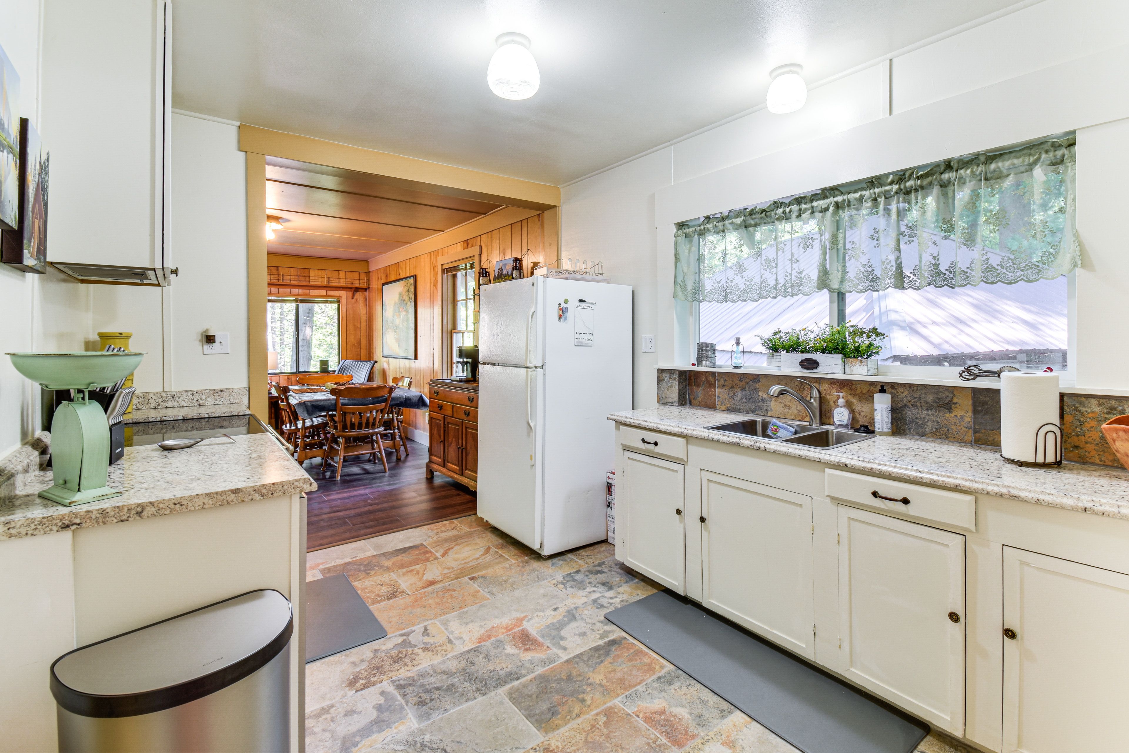 Kitchen | Cooking Basics | Keurig/Drip Coffee Maker