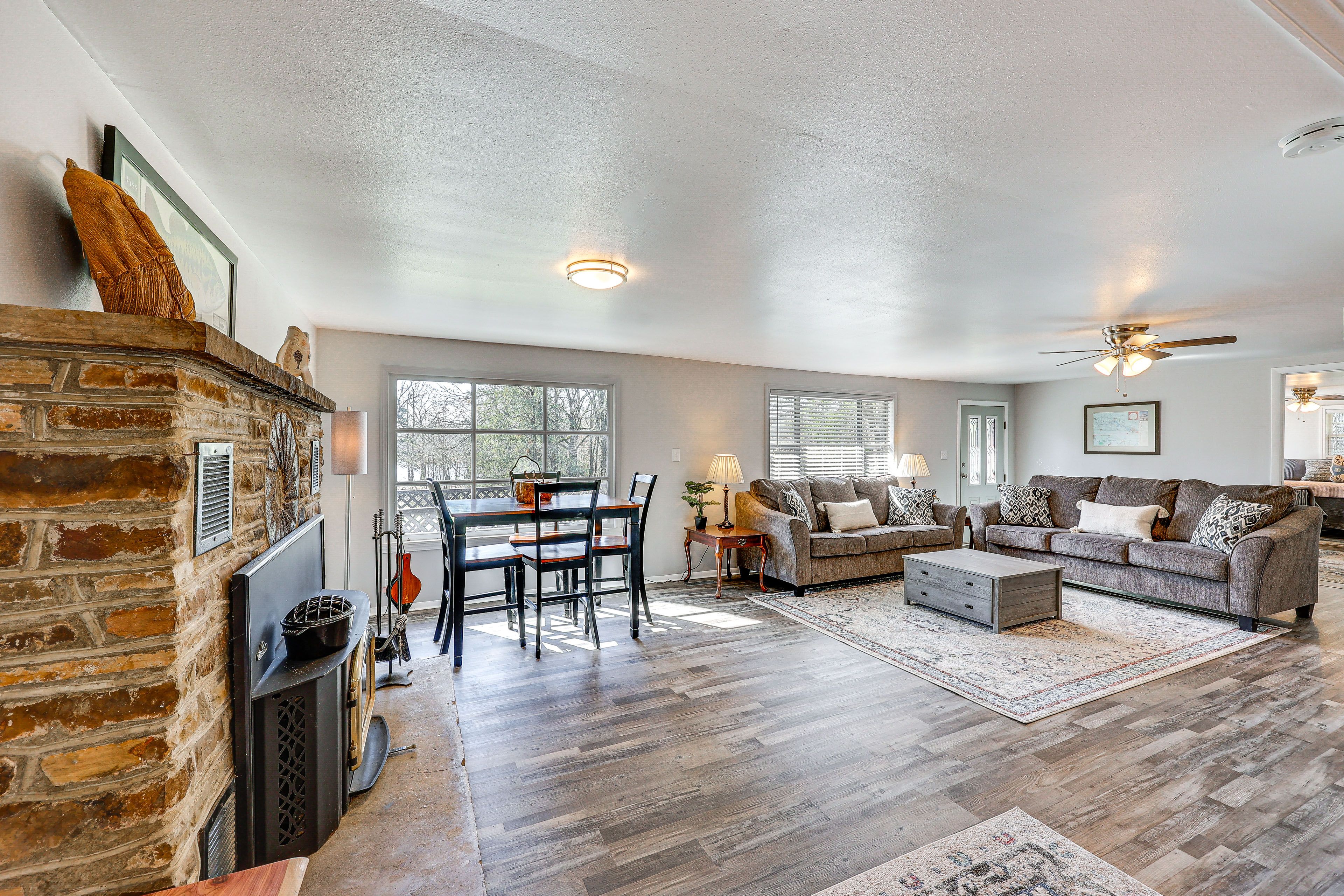 Living Room | Queen Sleeper Sofa | Central A/C & Heating
