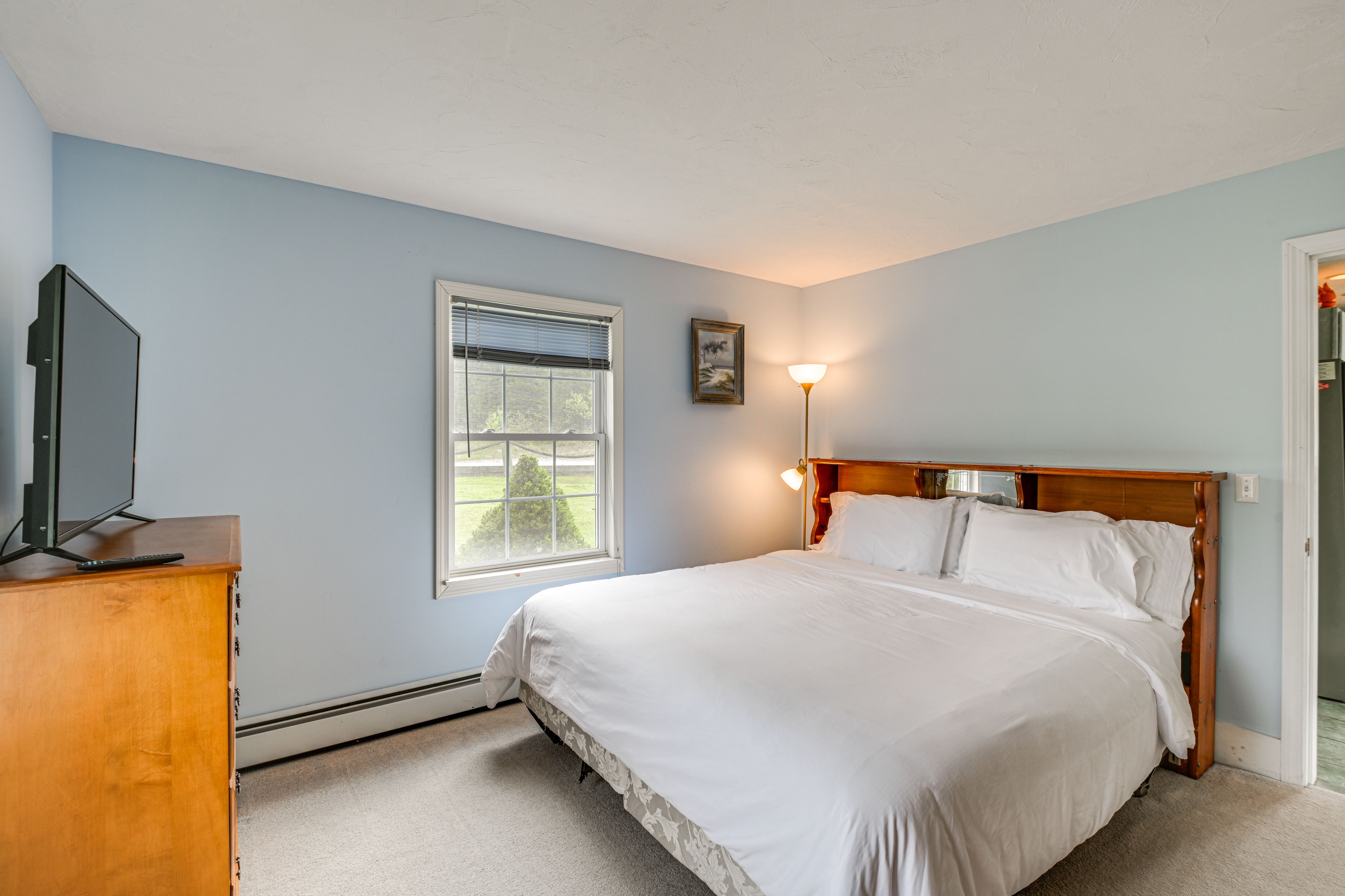 Bedroom 1 | King Bed | Linens Provided | 1st Floor