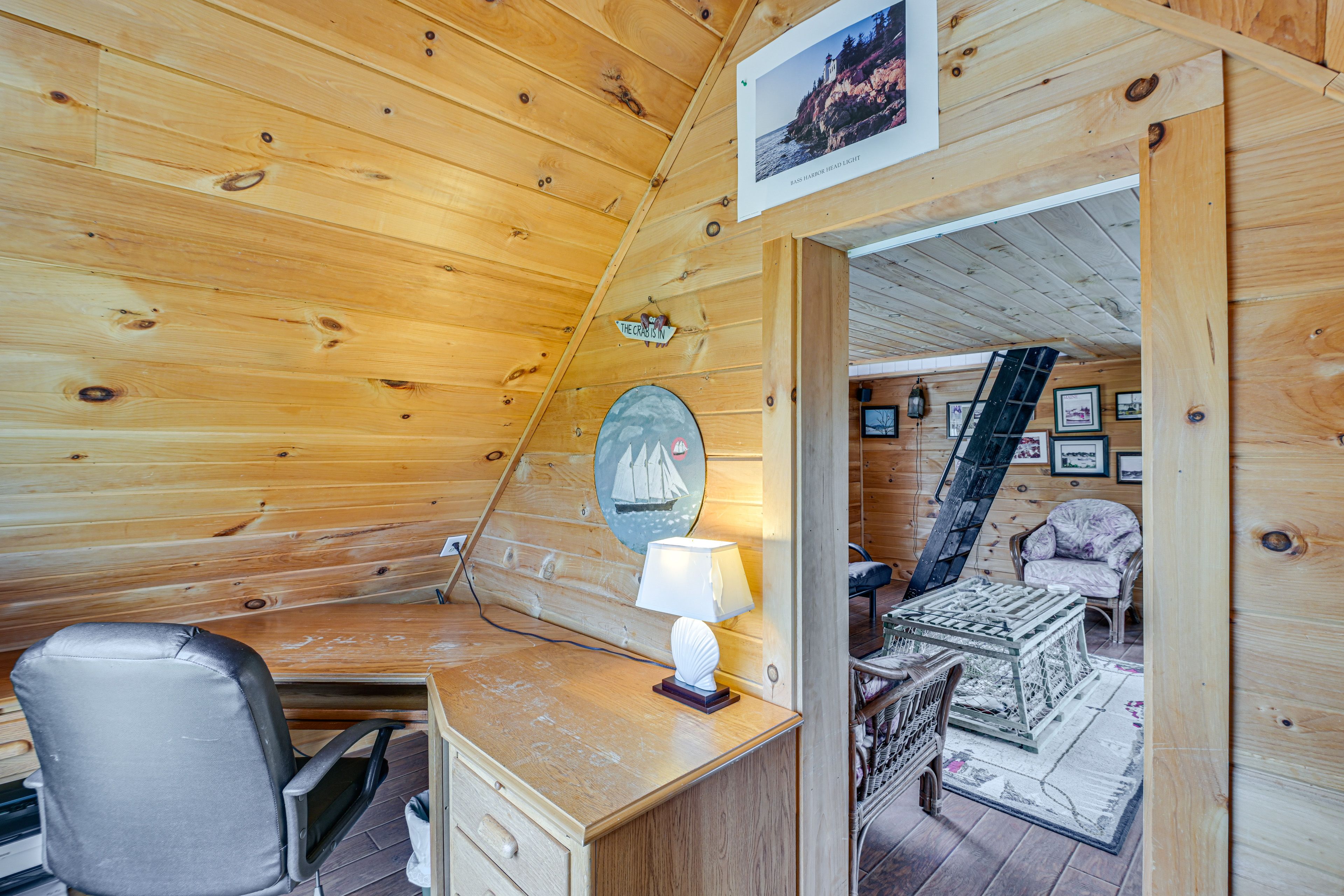 Home Office | Free WiFi | 1st Floor