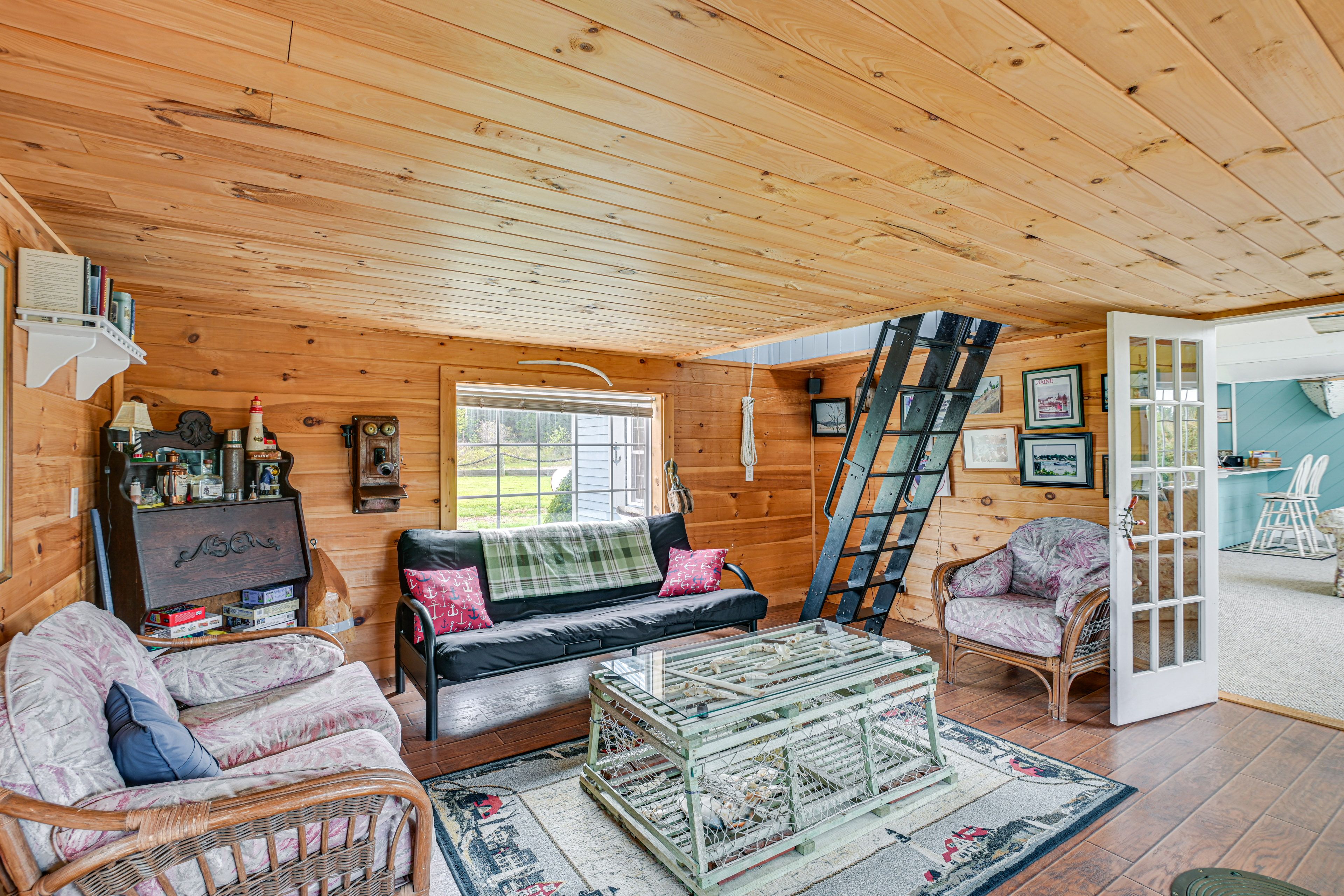 Lighthouse Living Room | Board Games | Full Futon | 1st Floor