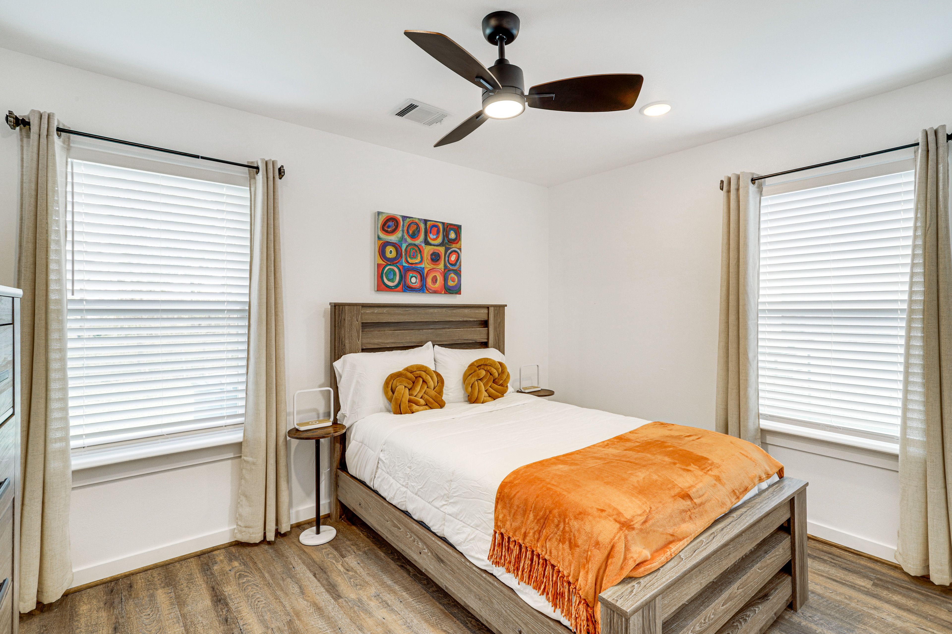 Bedroom 2 | Queen Bed