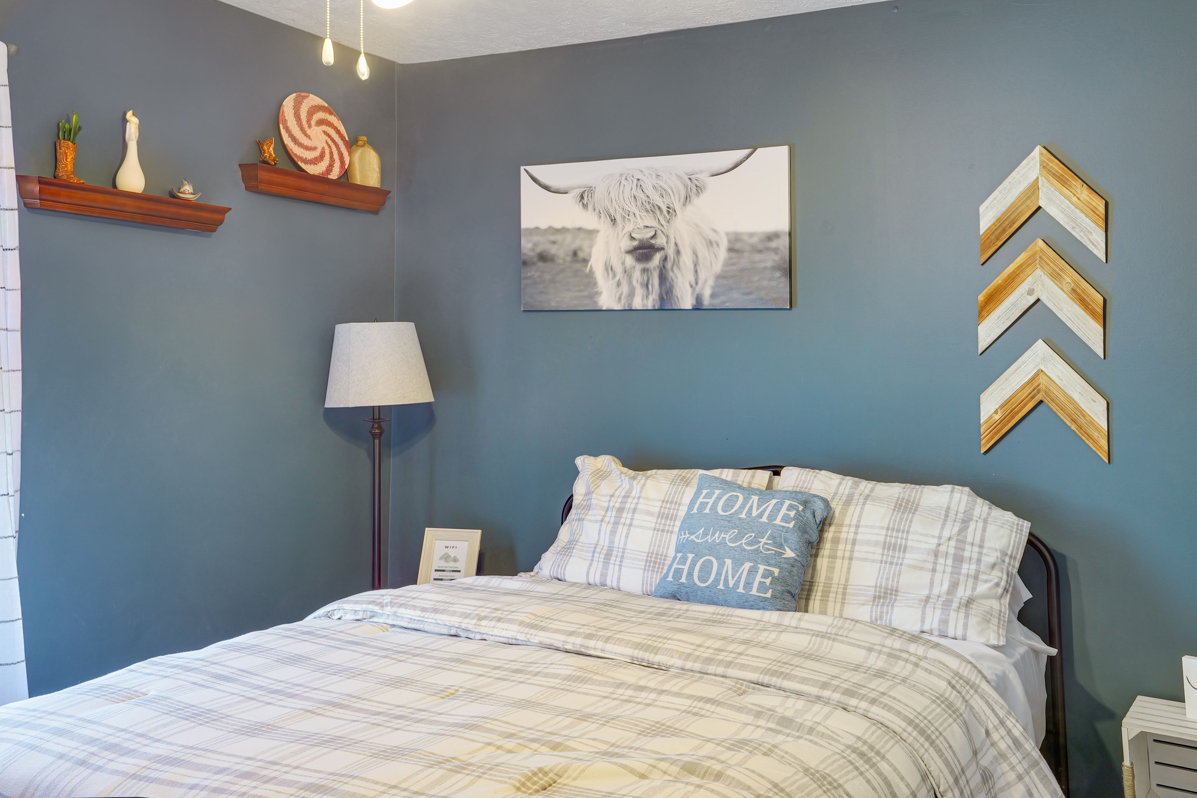 Bedroom 3 | Full Bed | 1st Floor | Smart TV