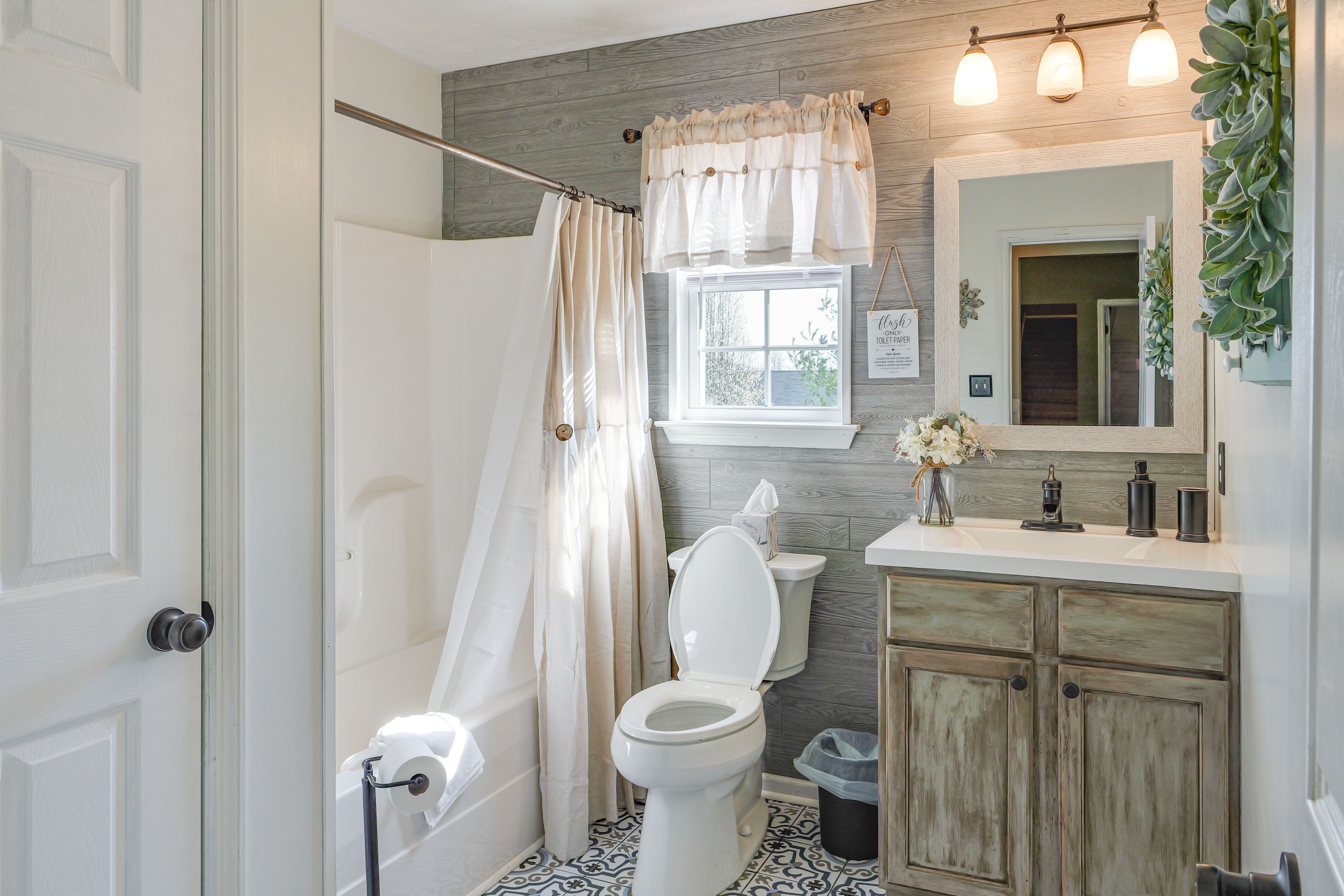 Full Bathroom | 1st Floor | Hair Dryer