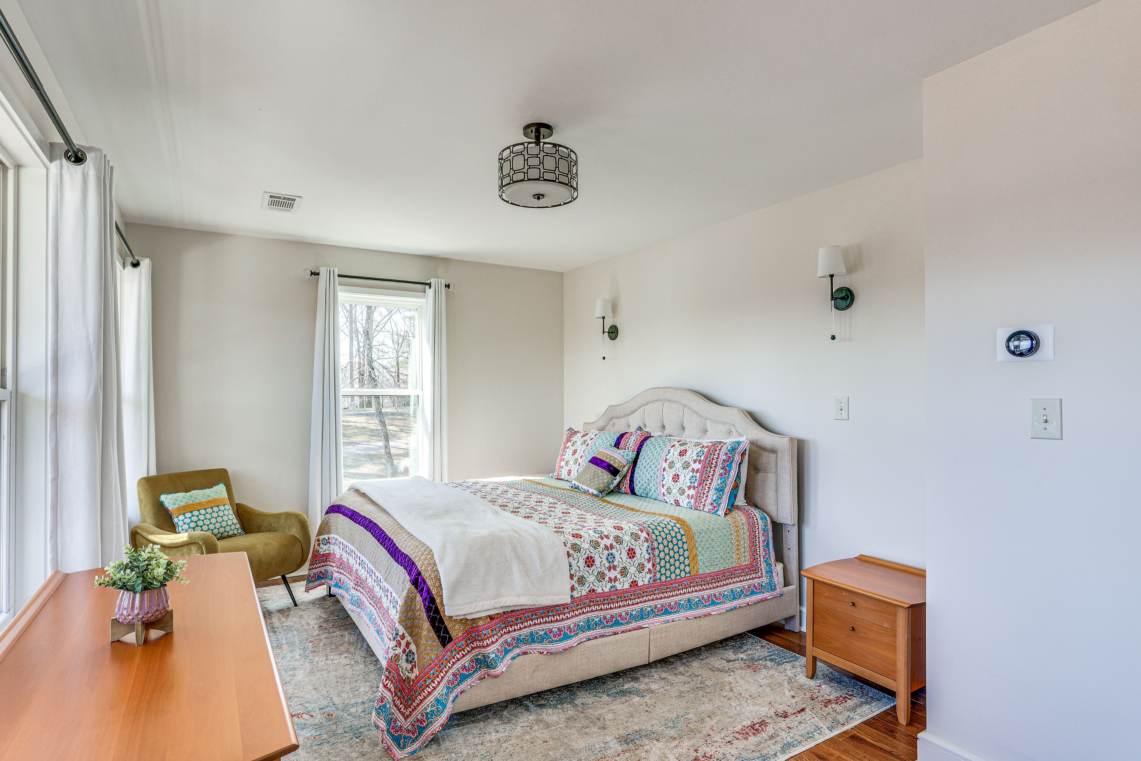 Bedroom 2 | King Bed | 2nd Floor