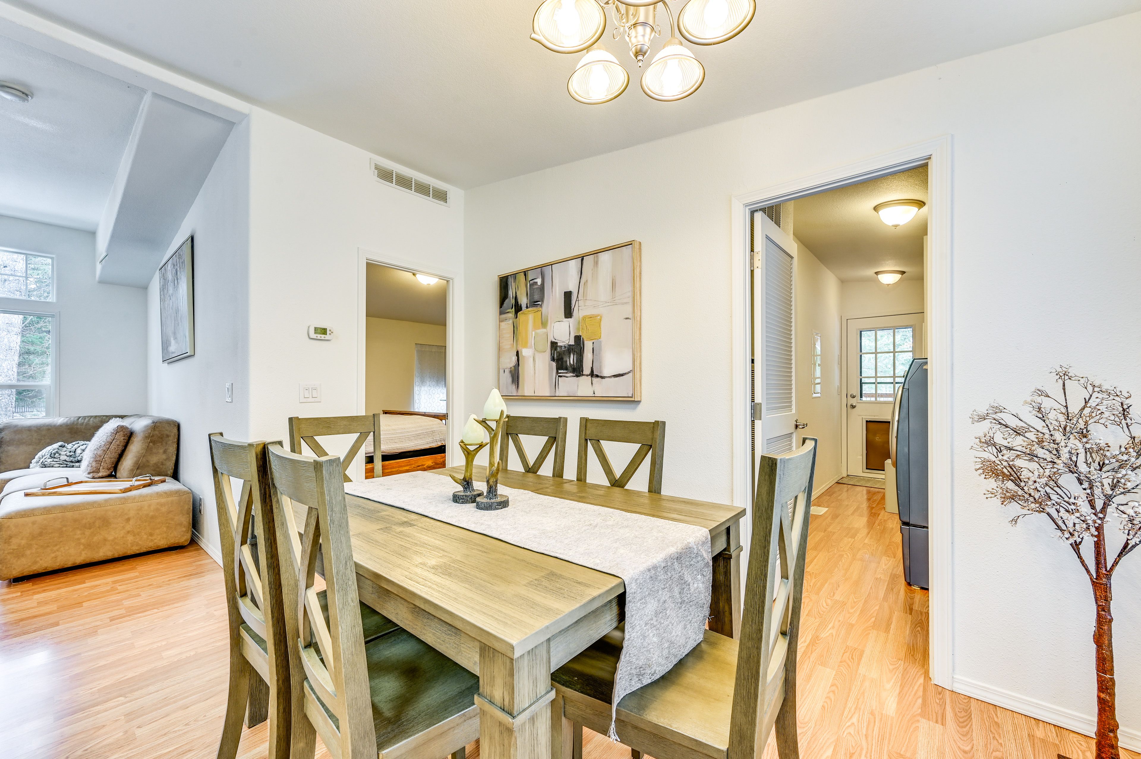 Dining Room | Fully Equipped Kitchen