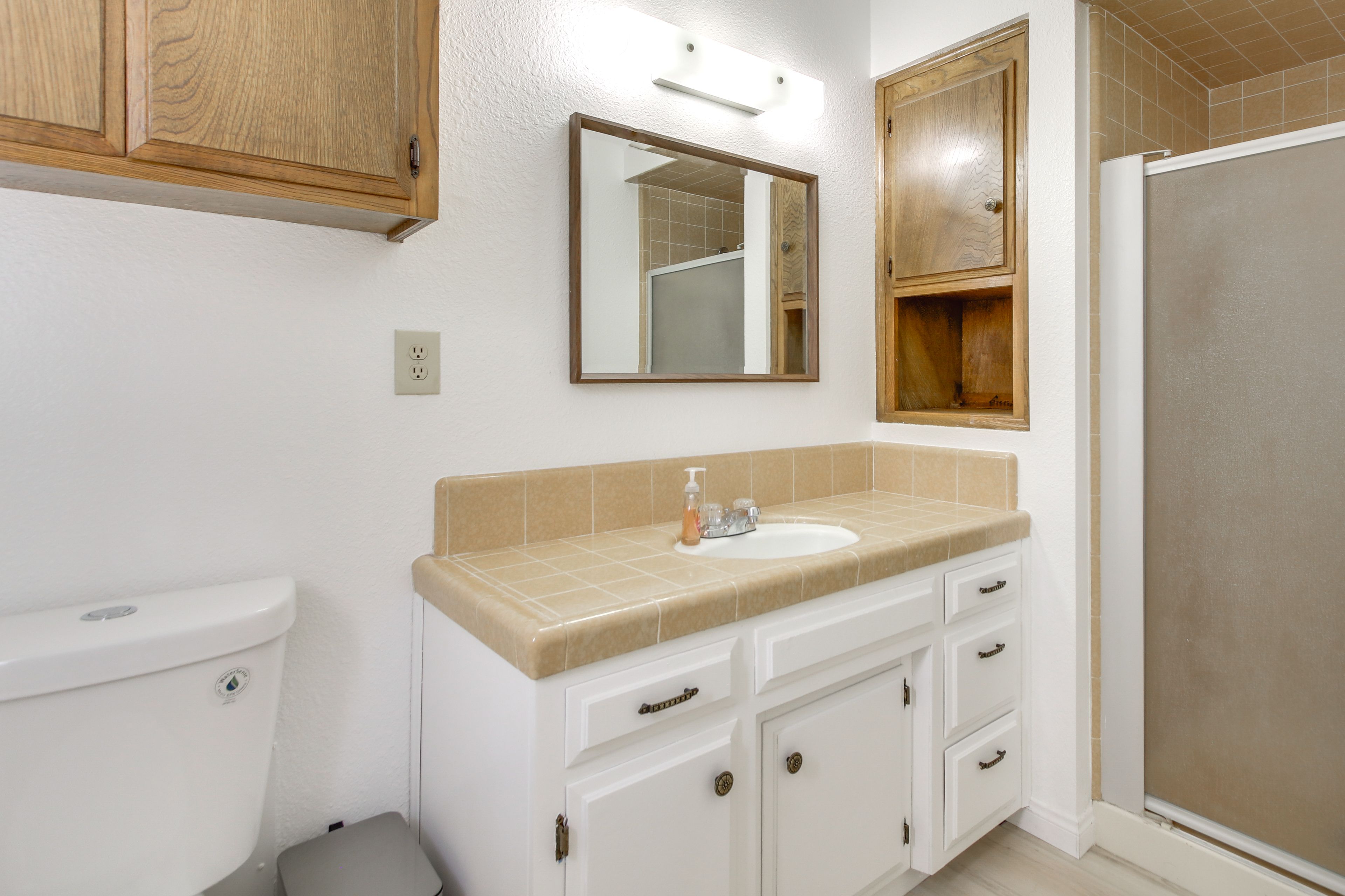 En-Suite Bathroom | Towels Provided | Complimentary Toiletries