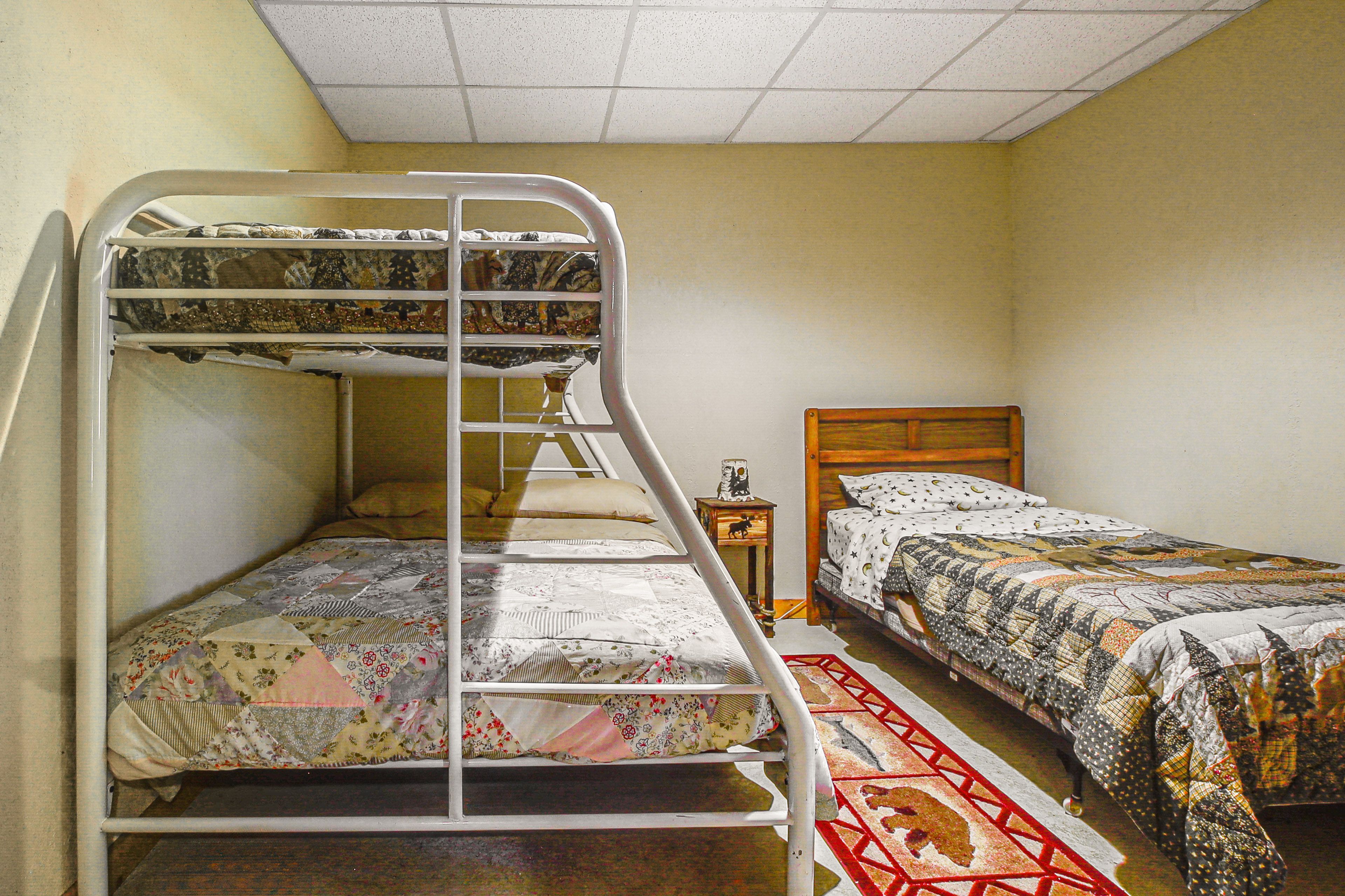Bedroom 3 | Twin/Full Bunk Bed | Twin Bed | Basement