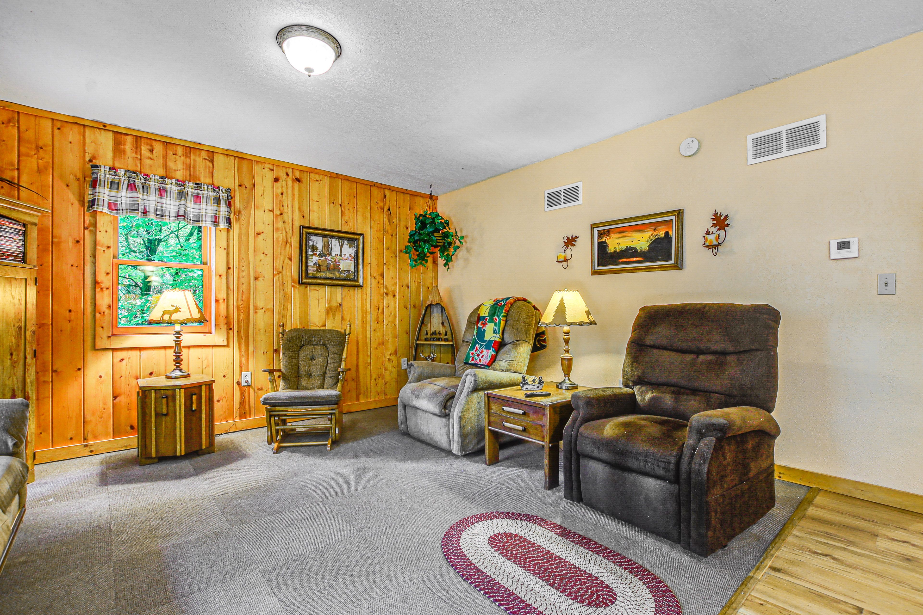 Living Area | Full Sleeper Sofa | TV | Main Floor