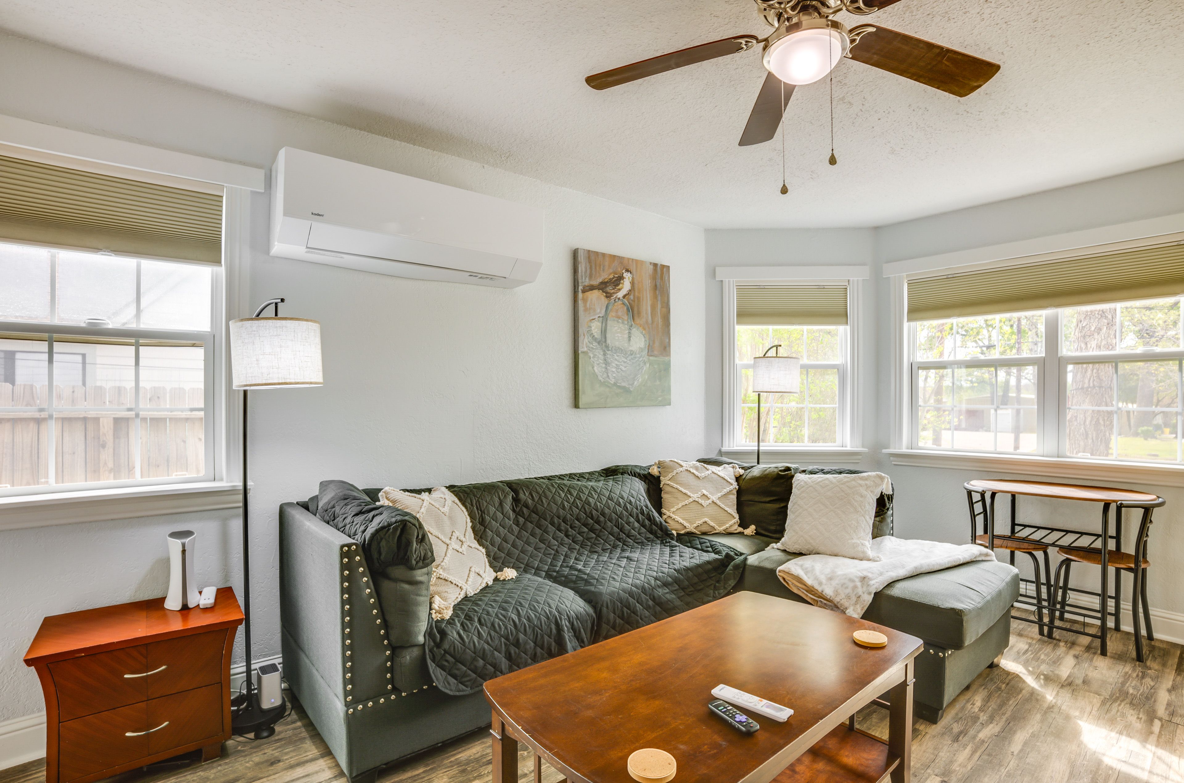 Living Area | Free WiFi | Smart TV