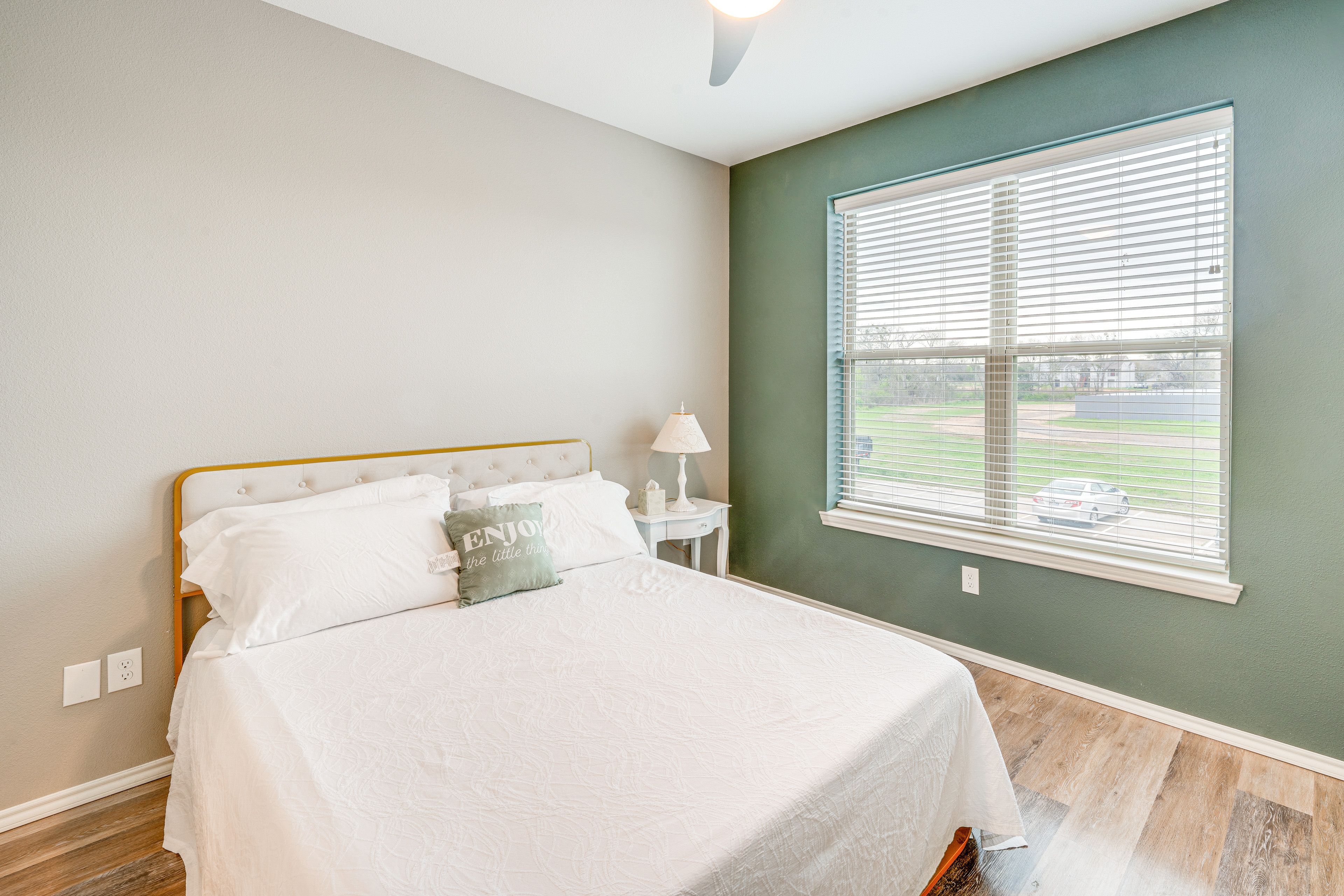 Bedroom | King Bed | Linens Provided | En-Suite Bathroom