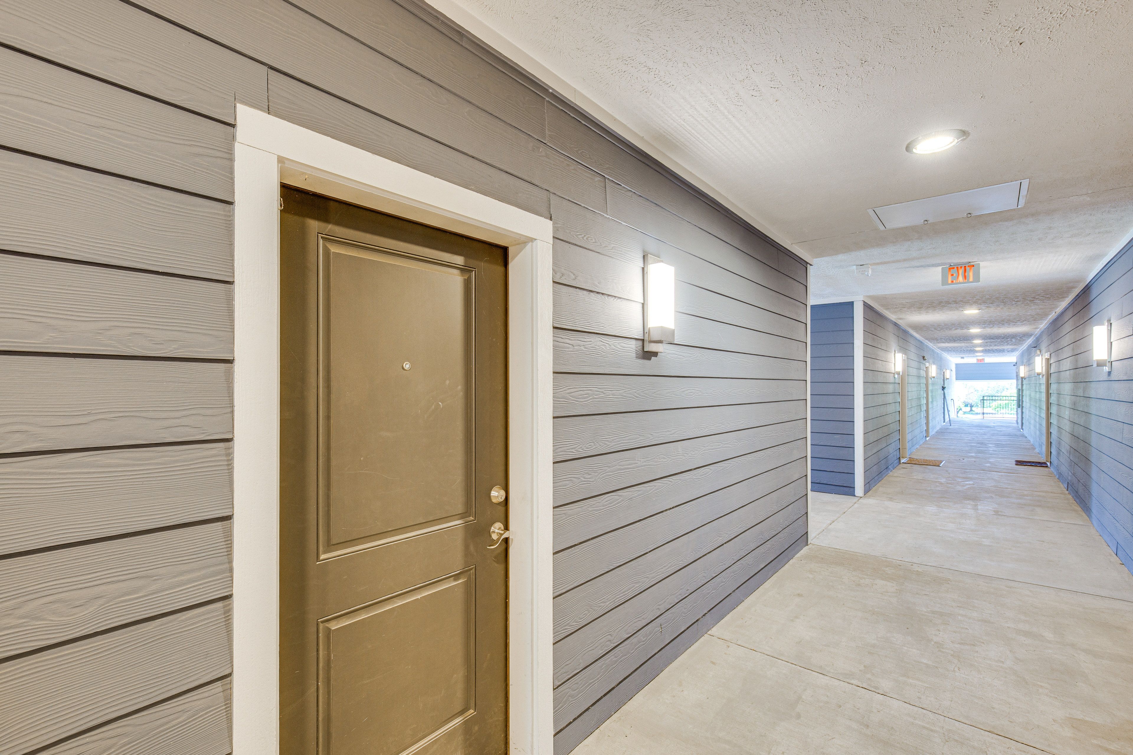 Apartment Exterior | Private Entrance