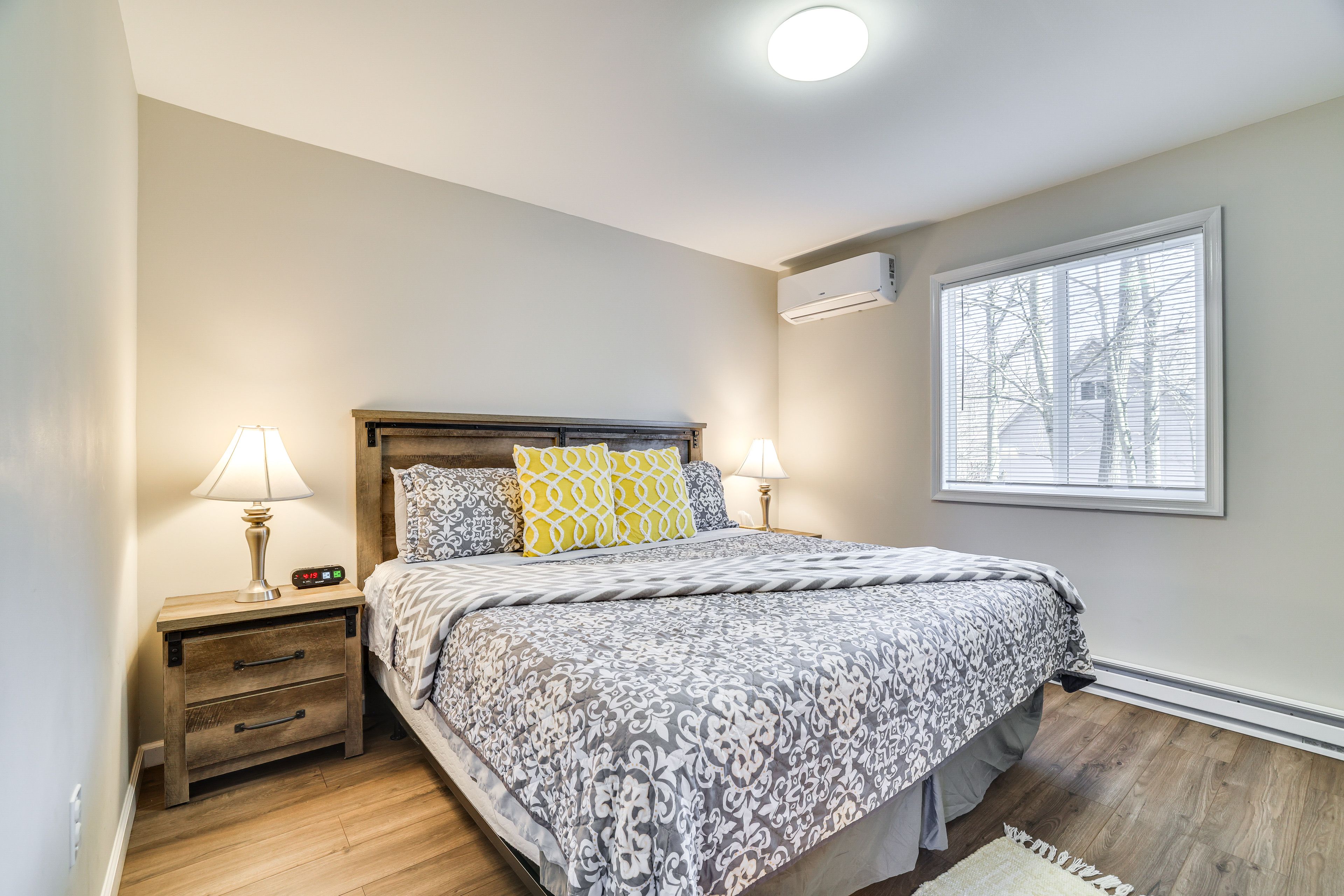 Bedroom 1 | Upper Level | King Bed | Linens Provided