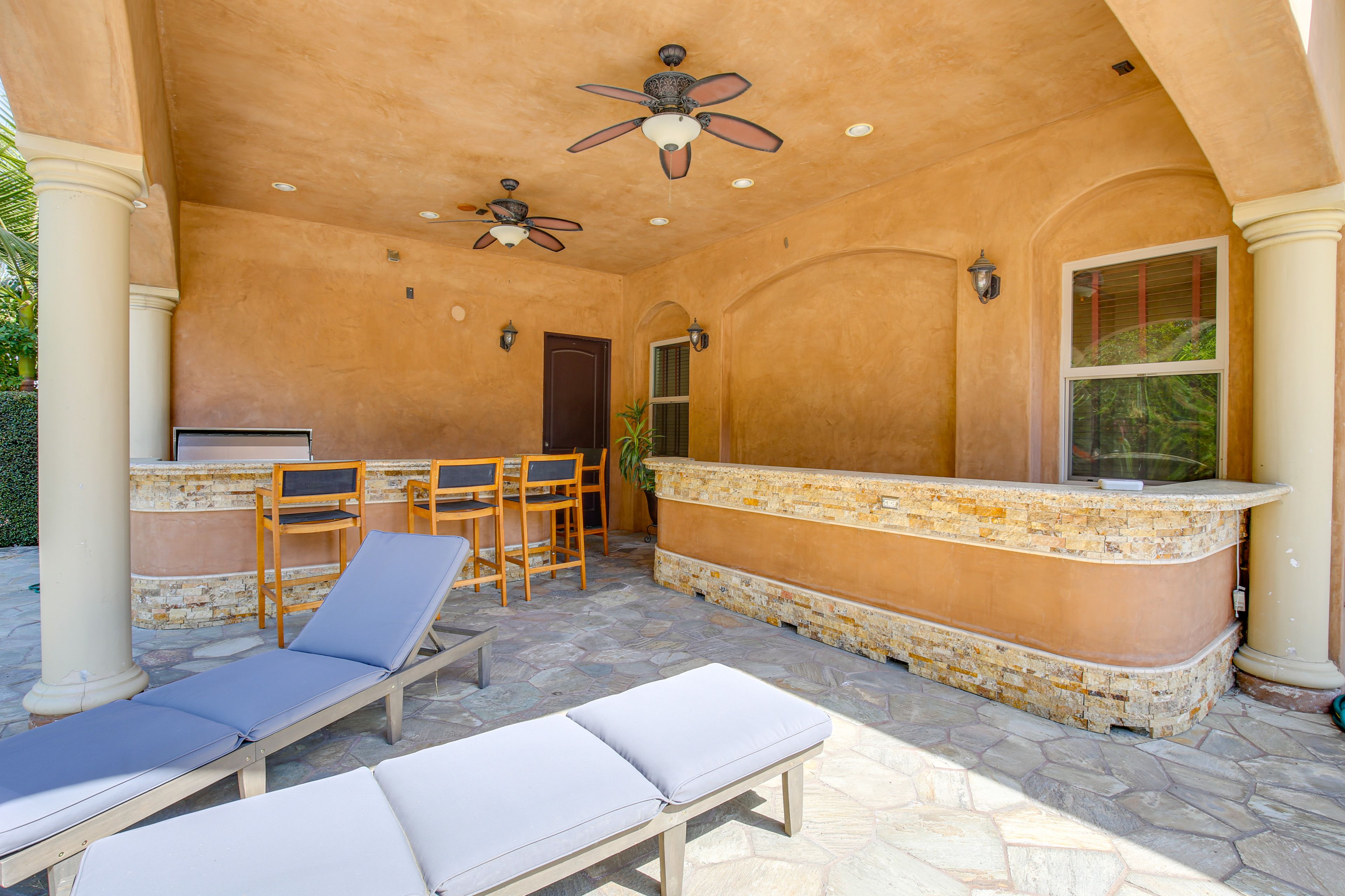 Patio | Lounge Seating | Outdoor Kitchen