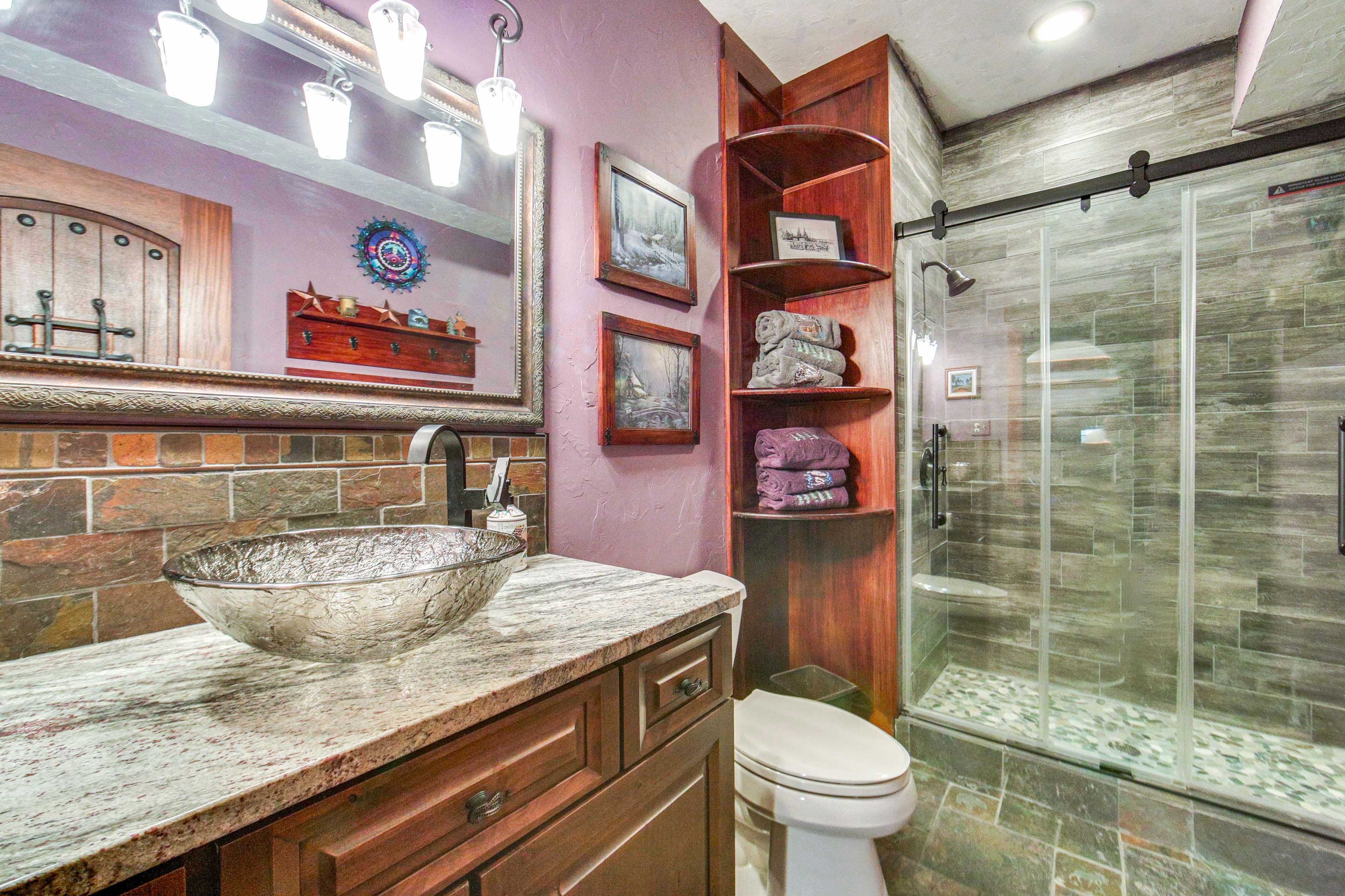 Bathroom | Basement Level