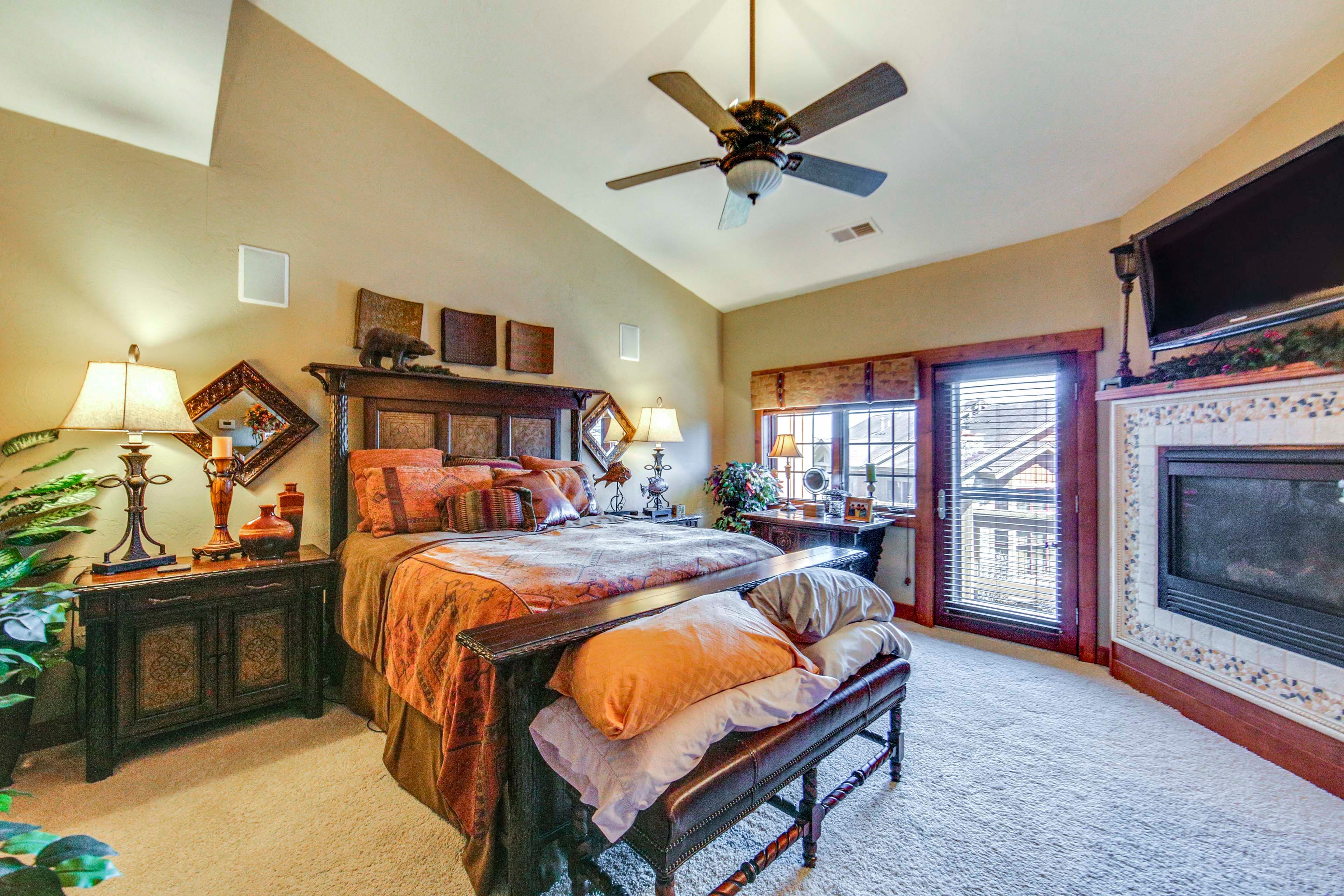 Bedroom 3 | Queen Bed | Fireplace | 2nd Floor