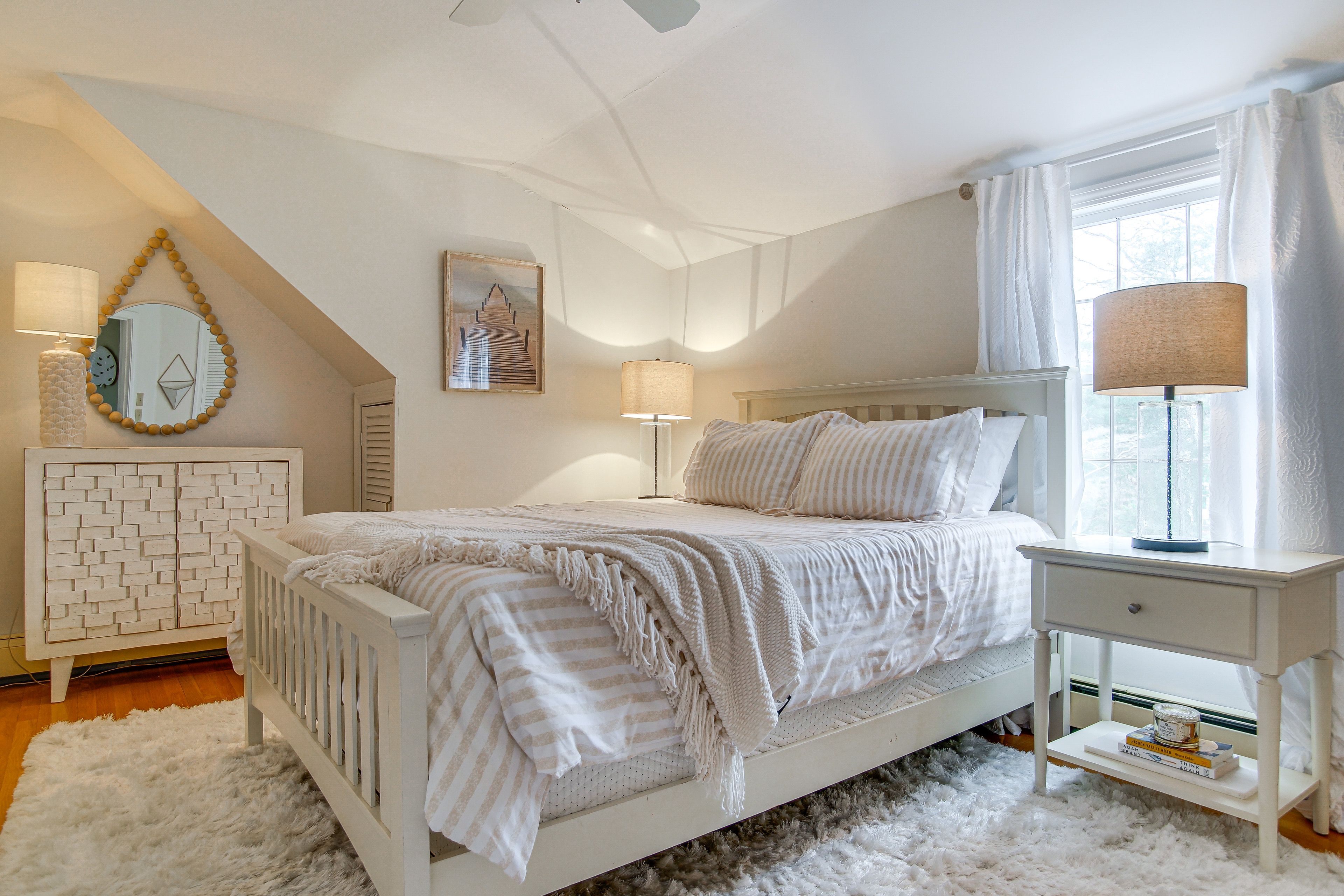 Bedroom 3 | Queen Bed | 2nd Floor