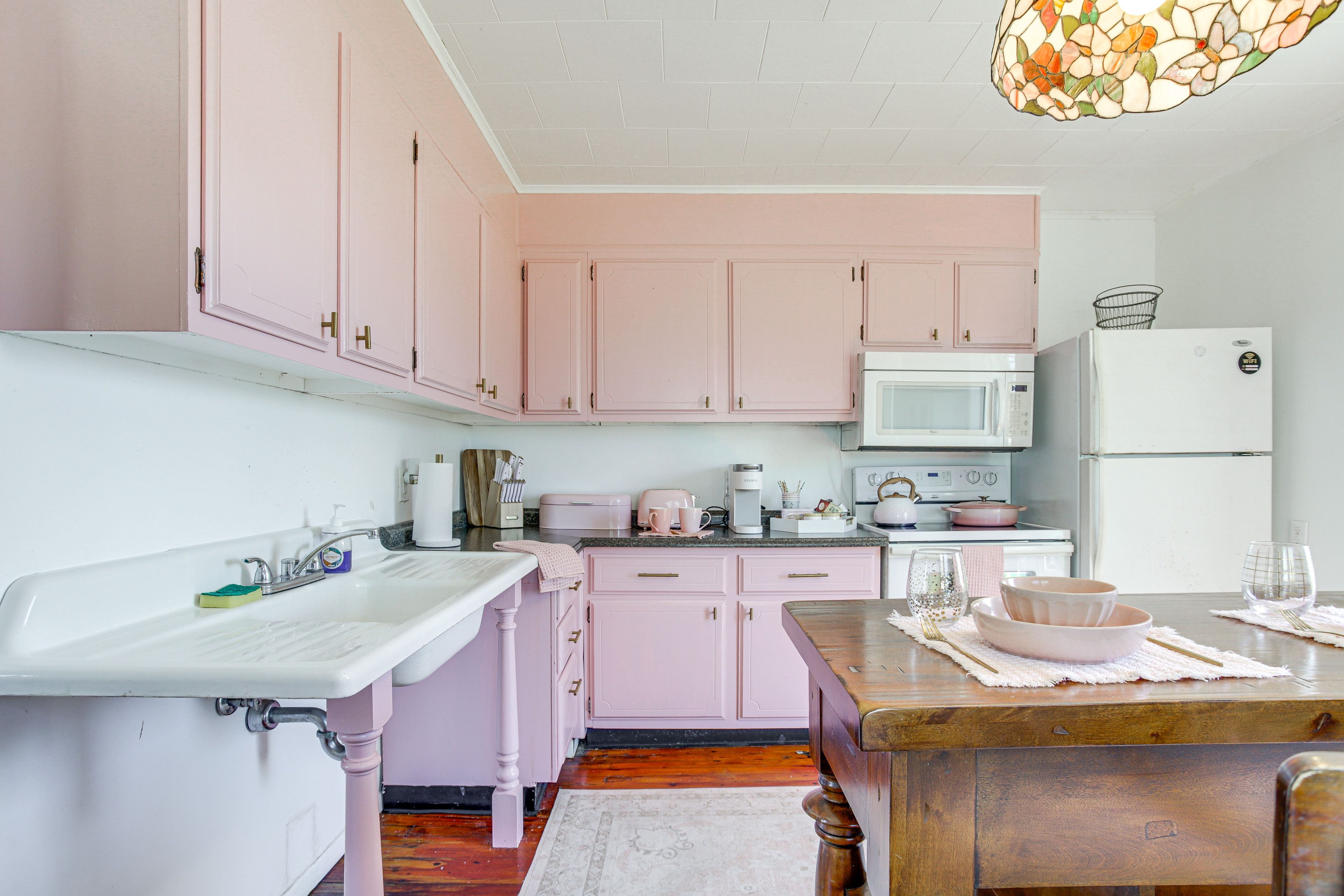 Kitchen | Keurig Coffee Maker | Toaster | Blender