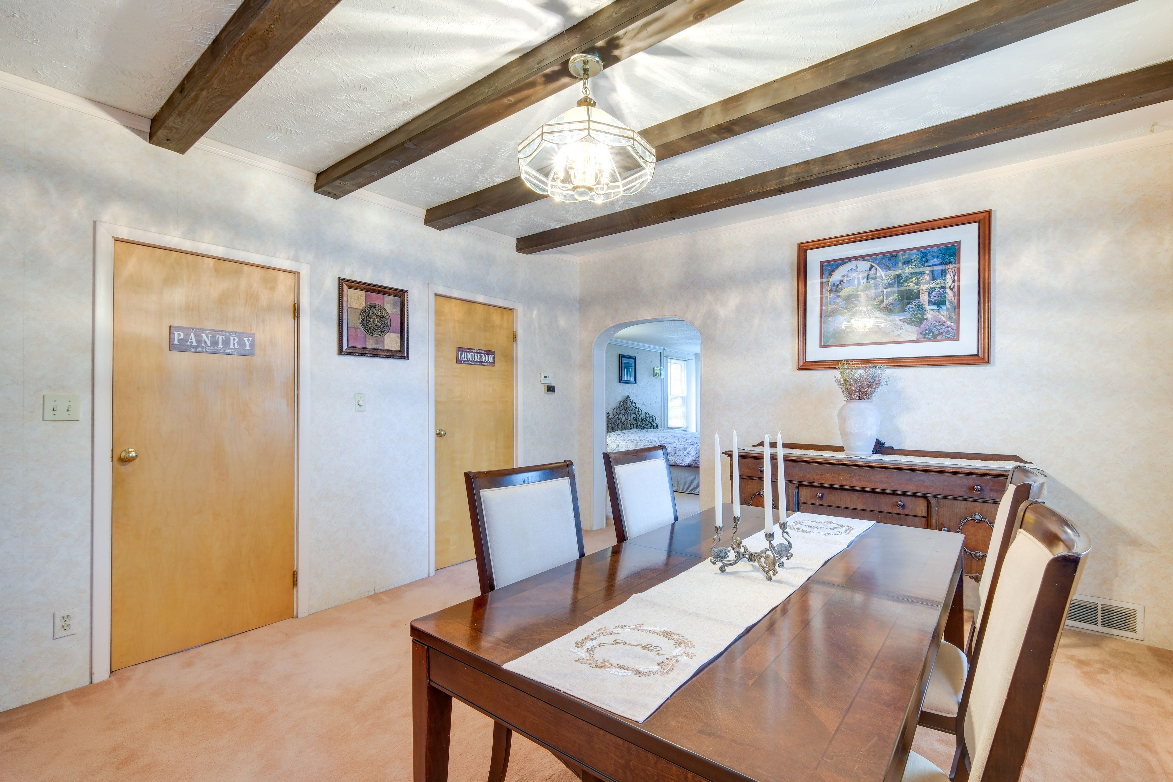 Dining Room | Dishware/Flatware Provided