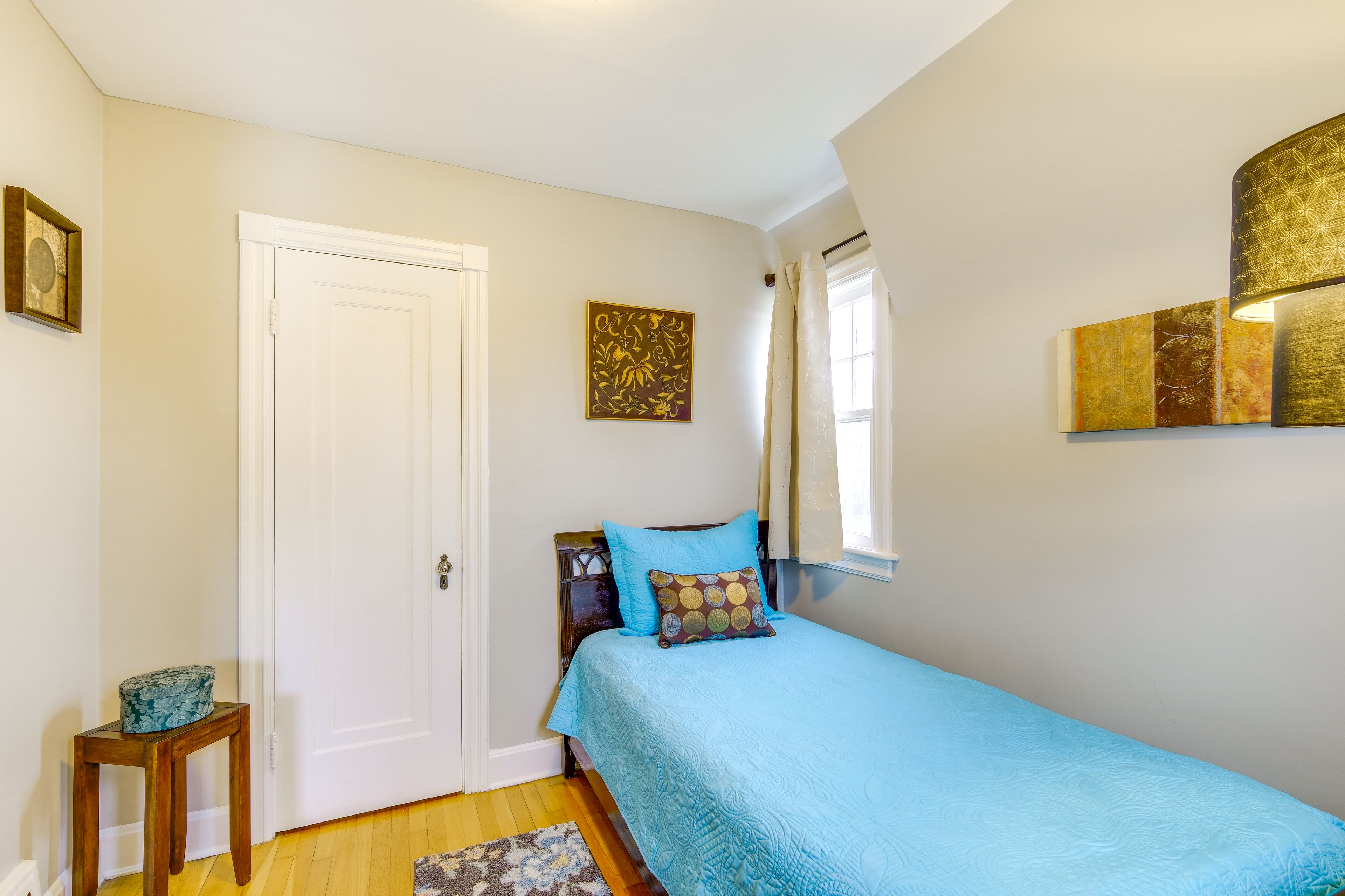 Bedroom 3 | Twin Bed | 3rd Floor