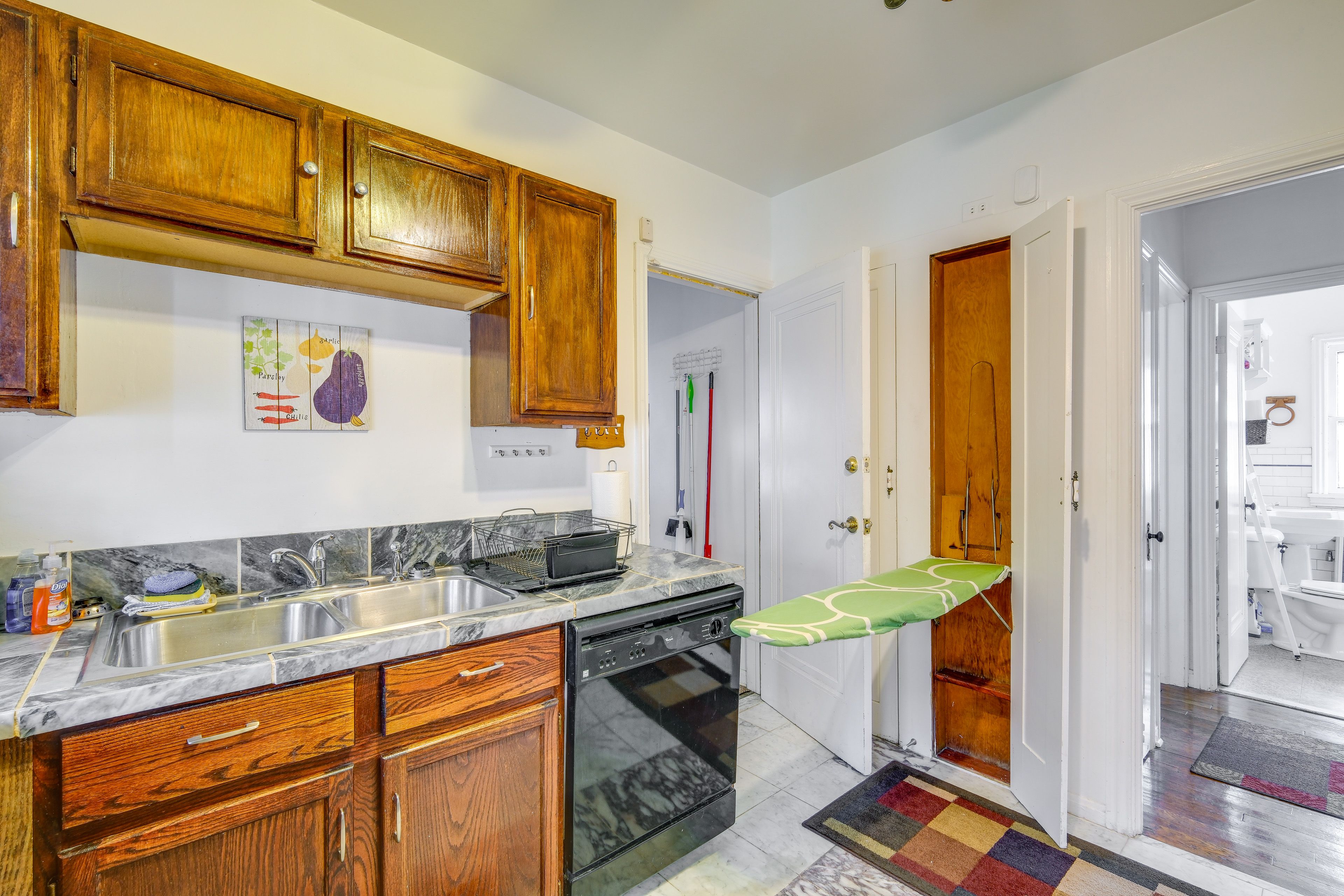 Kitchen | Dishwasher | Toaster