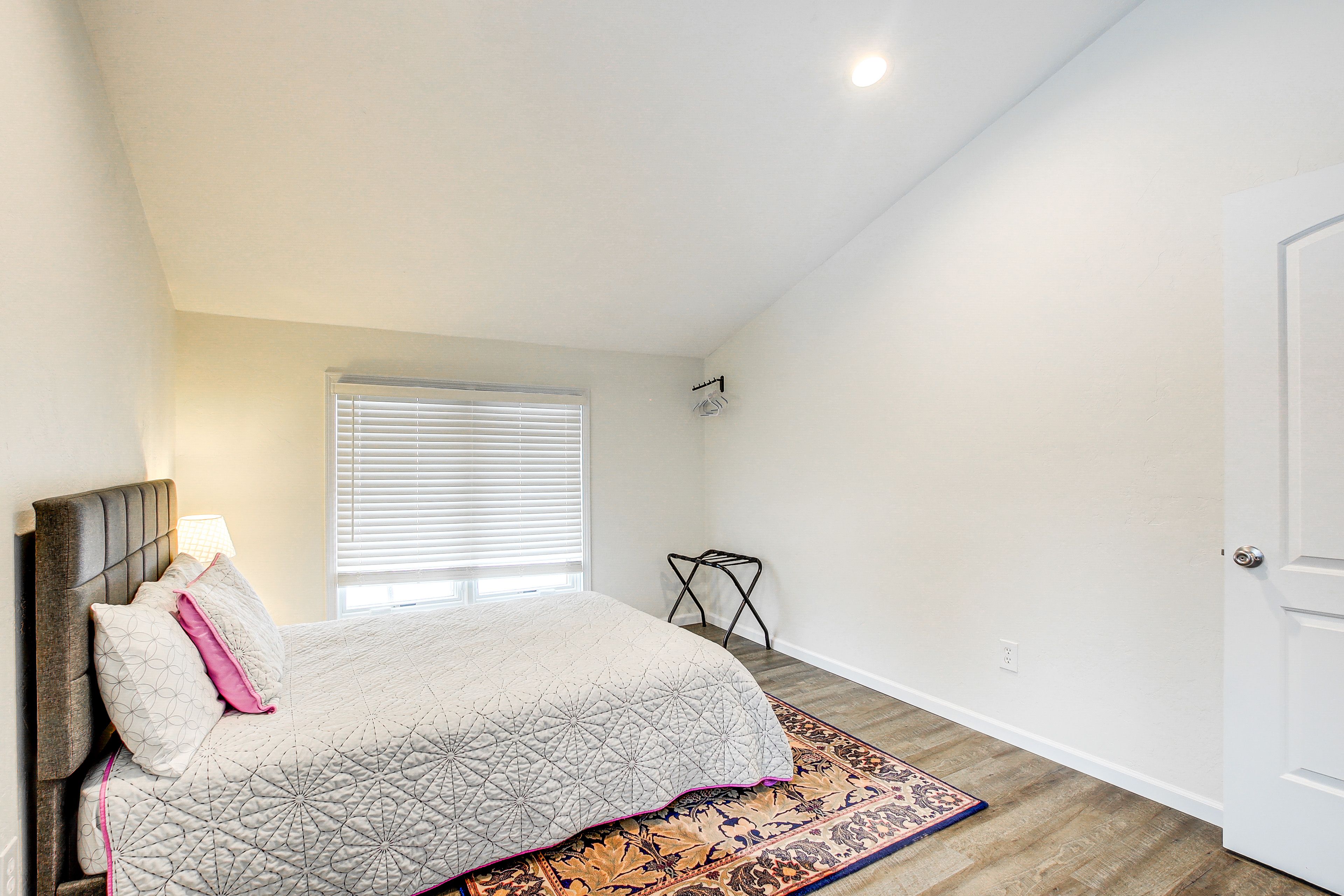 Bedroom 2 | Full Bed | 2nd Floor