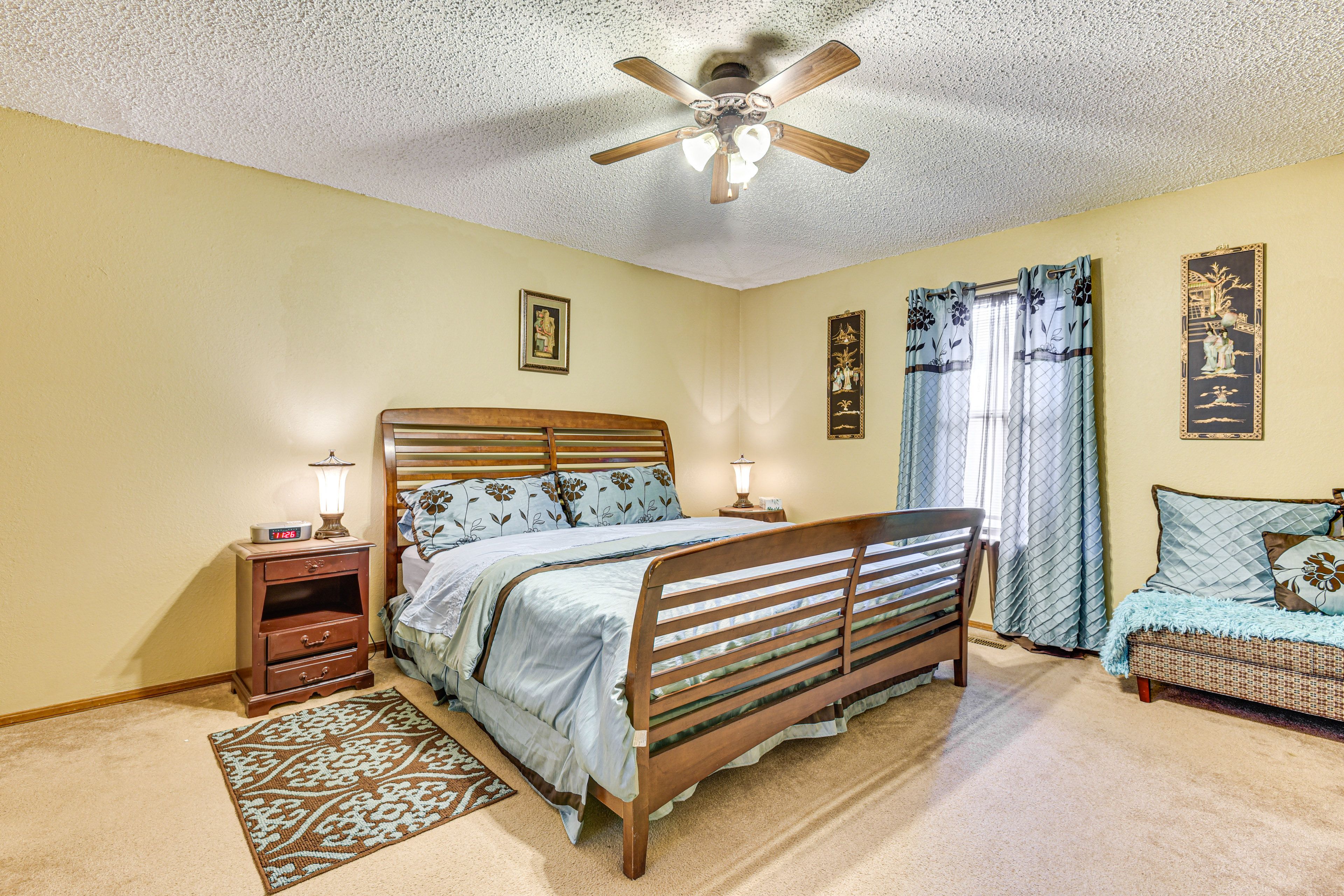 Bedroom 1 | King Bed | Linens Provided