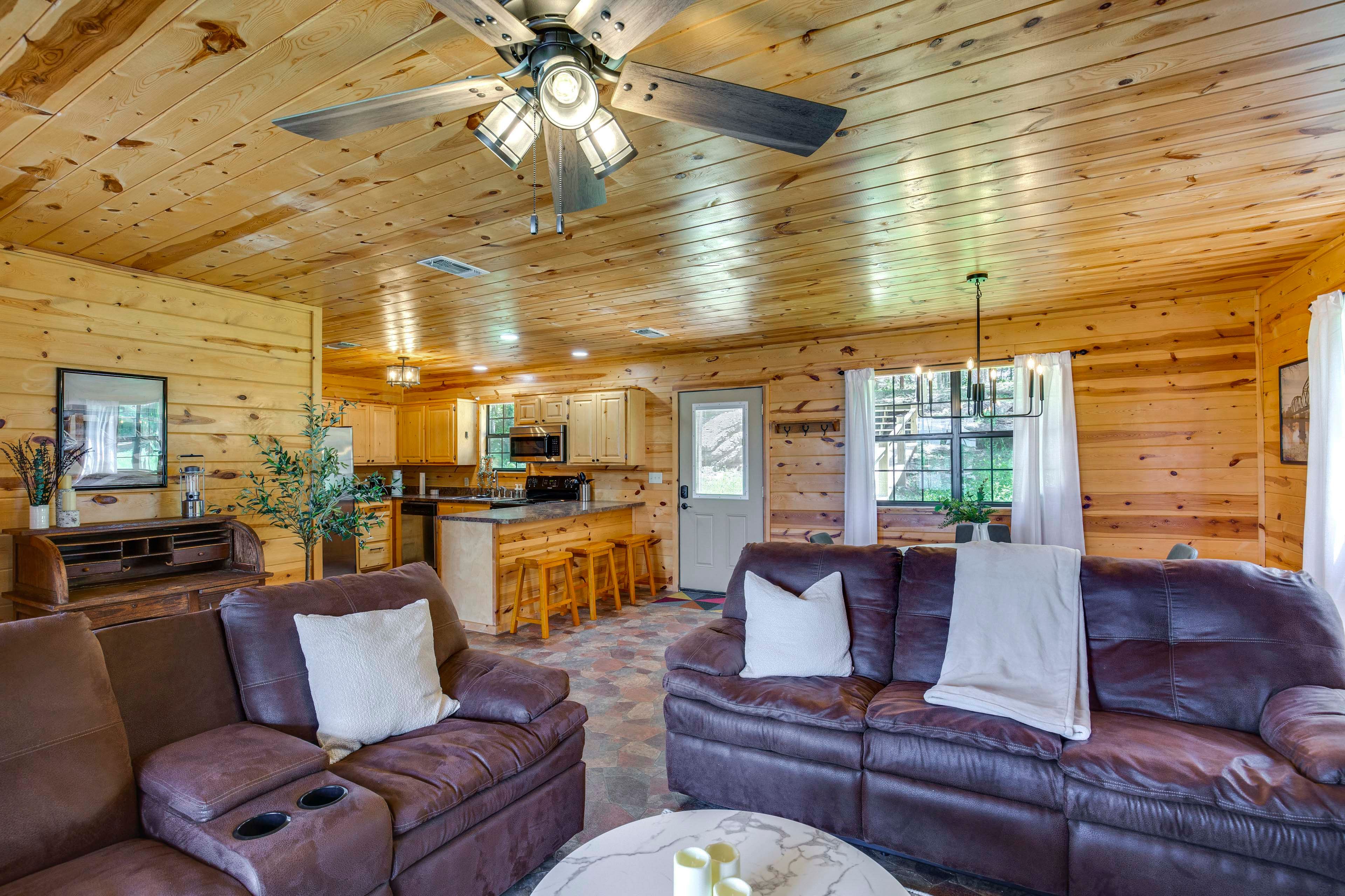 Living Room | 1st Floor | Flat-Screen TV | Fireplace | Central Heating & A/C