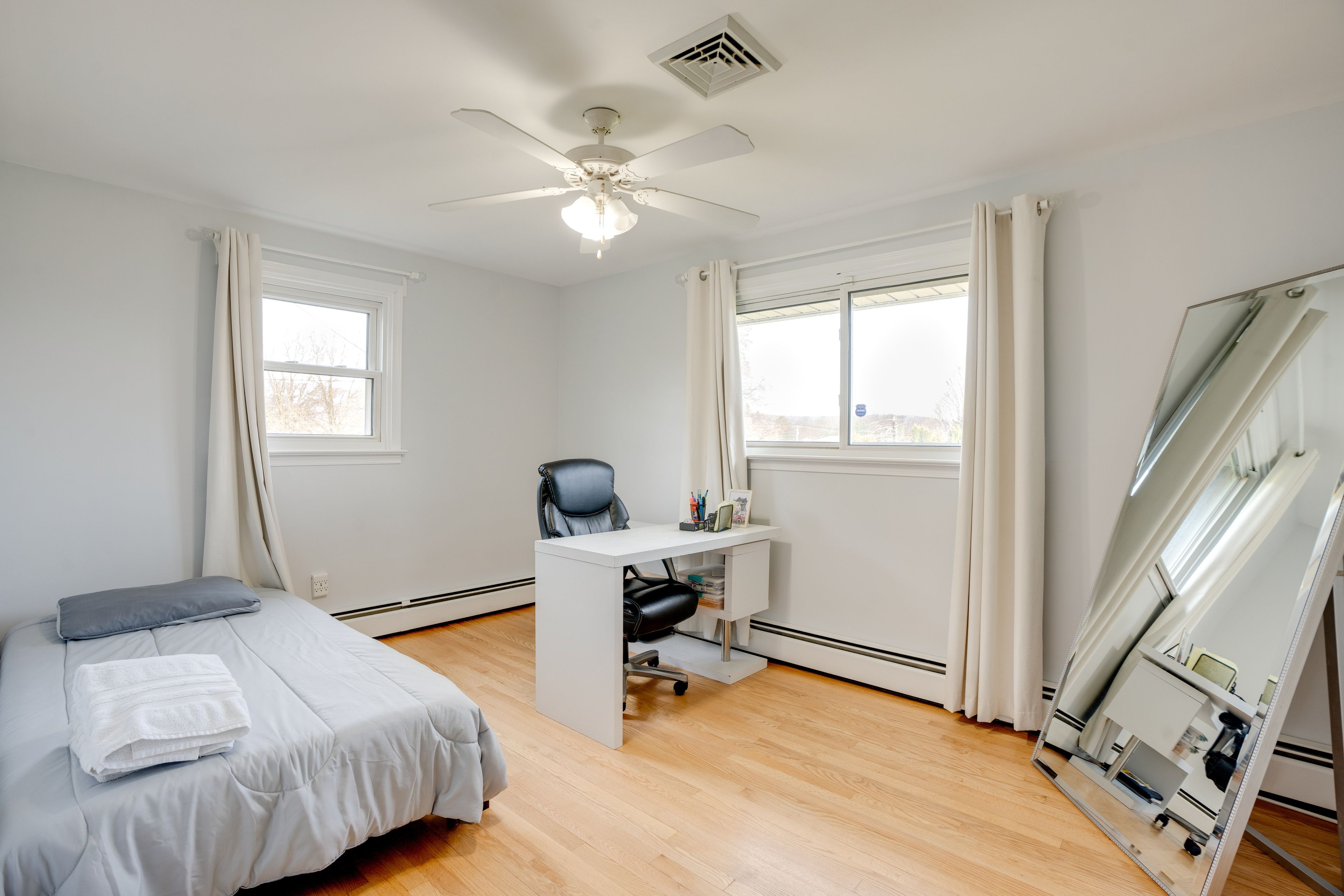 Bedroom 2 | Twin Bed | Laptop Workspace | Main Floor
