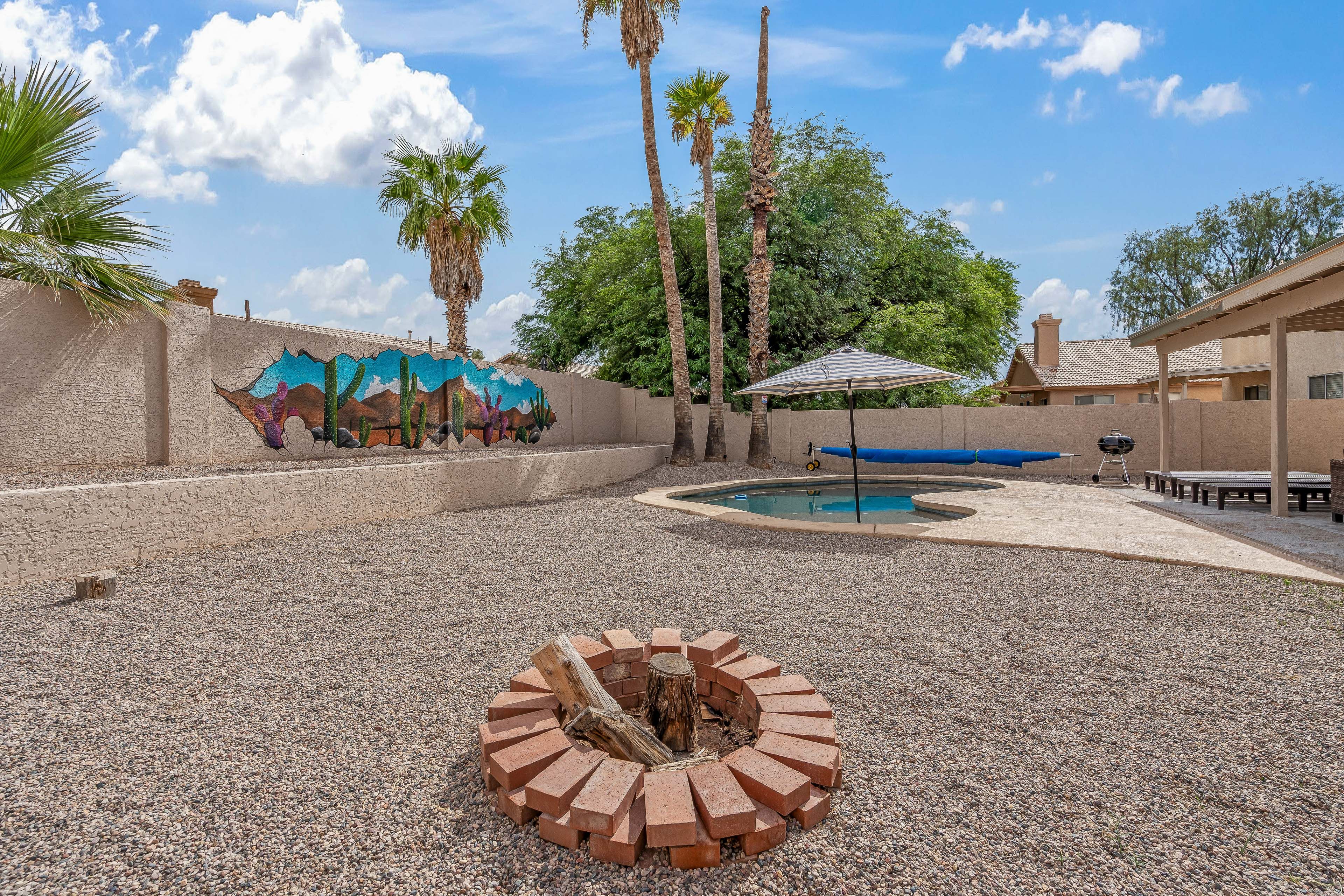 Private Yard | Pool | Fire Pit | Grill