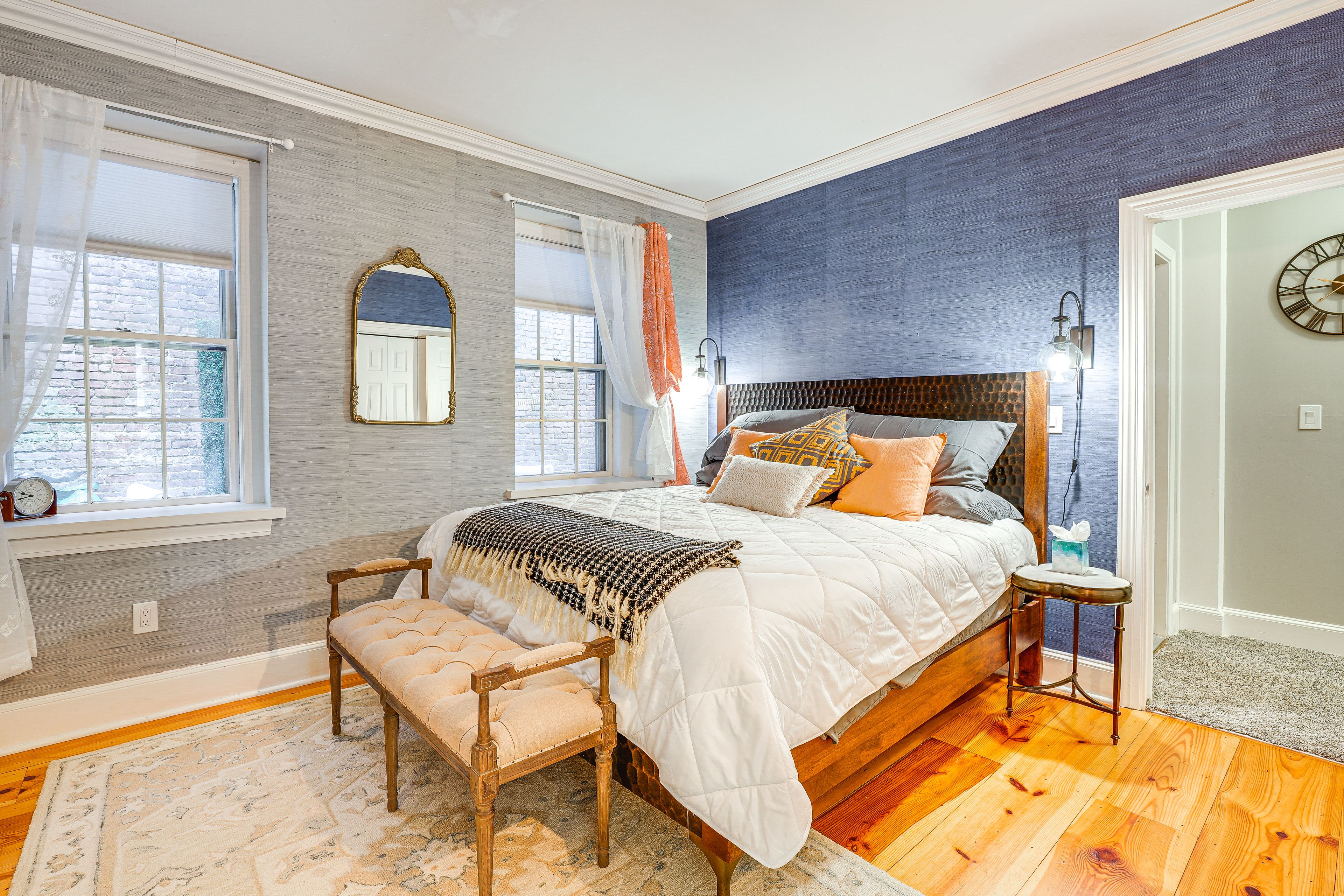 Bedroom 1 | Queen Bed | Smart TV | Upper Level