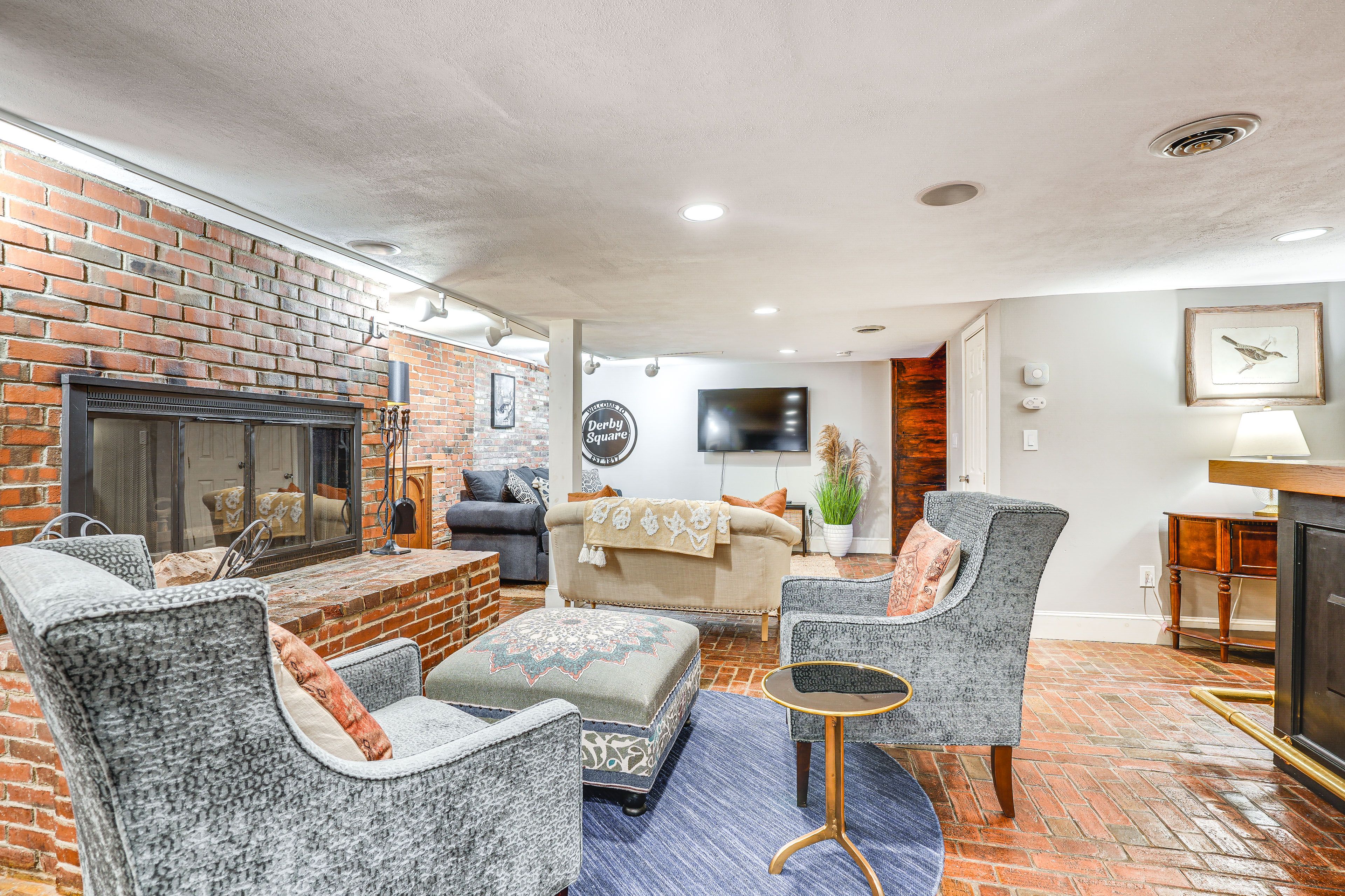 Living Room | Decorative Fireplace | Smart TV | Basement Level