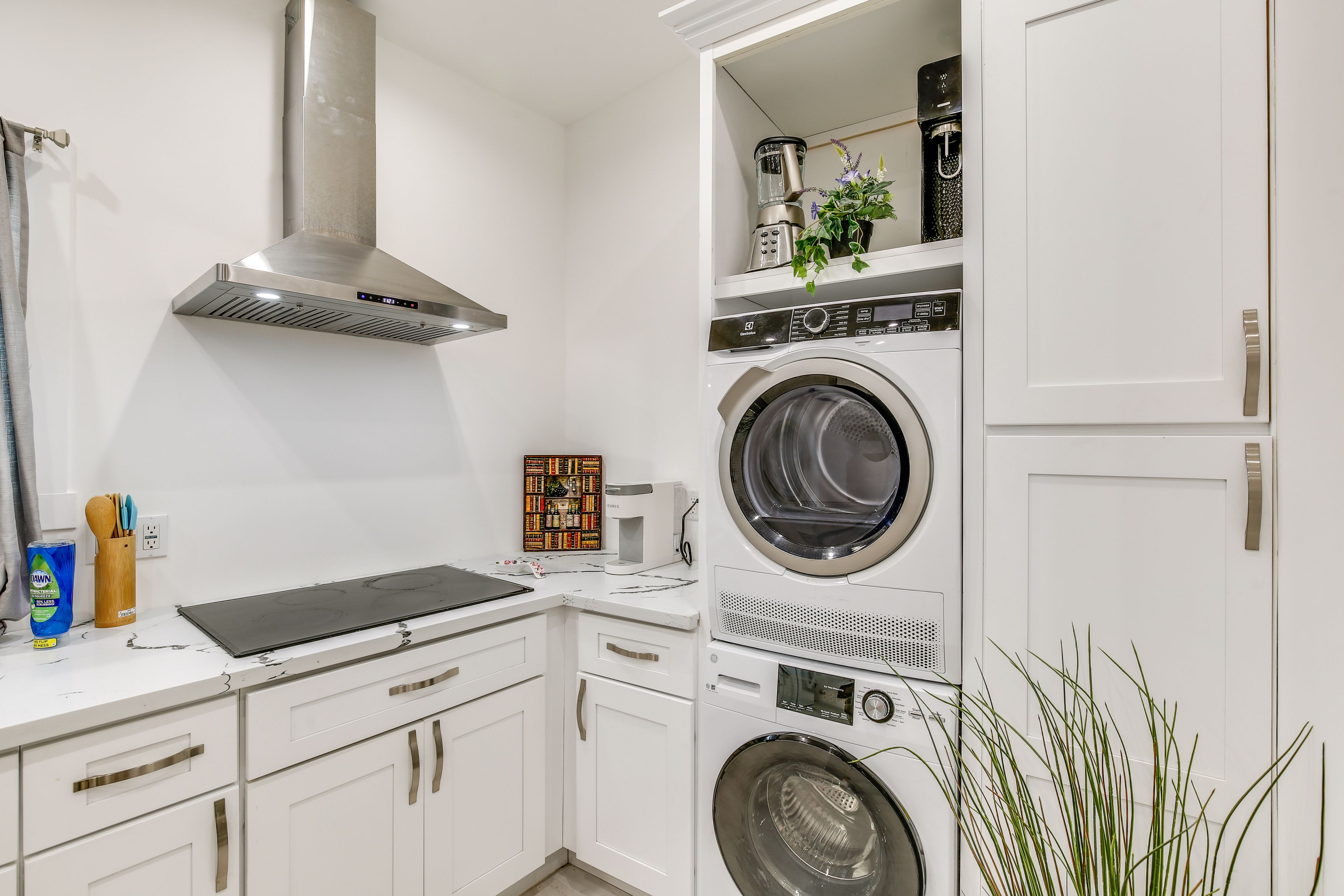 Washer & Dryer