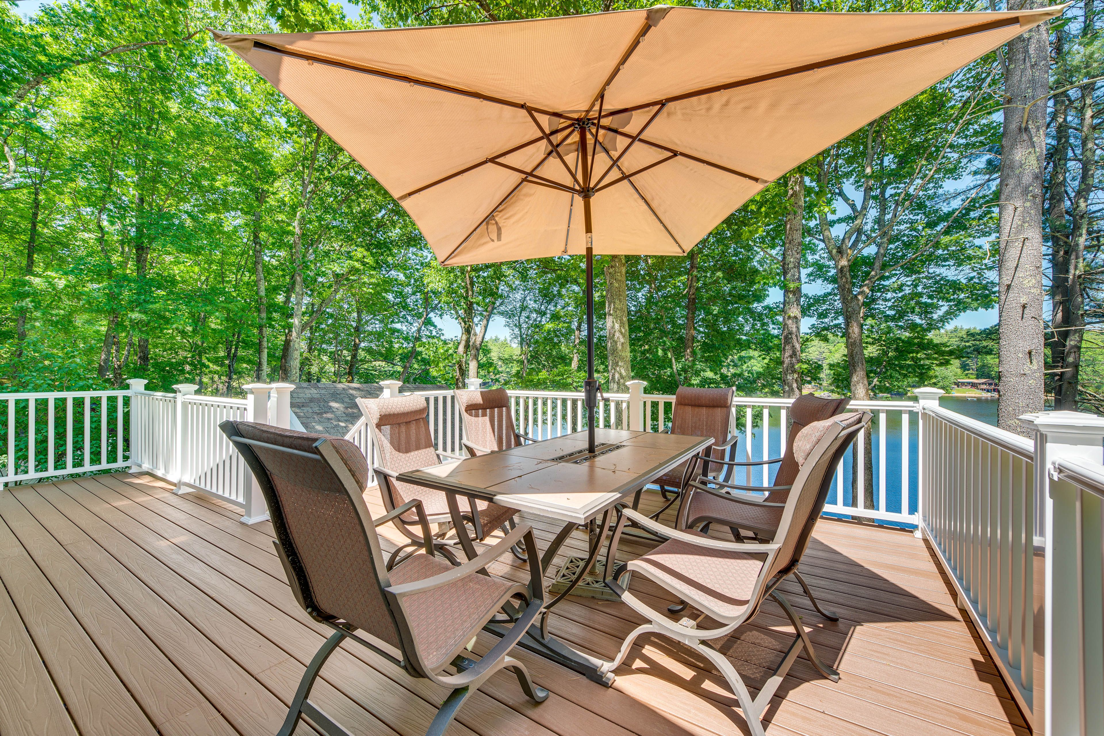 Barrington Vacation Rental | 2BR | 1BA | 1,536 Sq Ft | Stairs Required