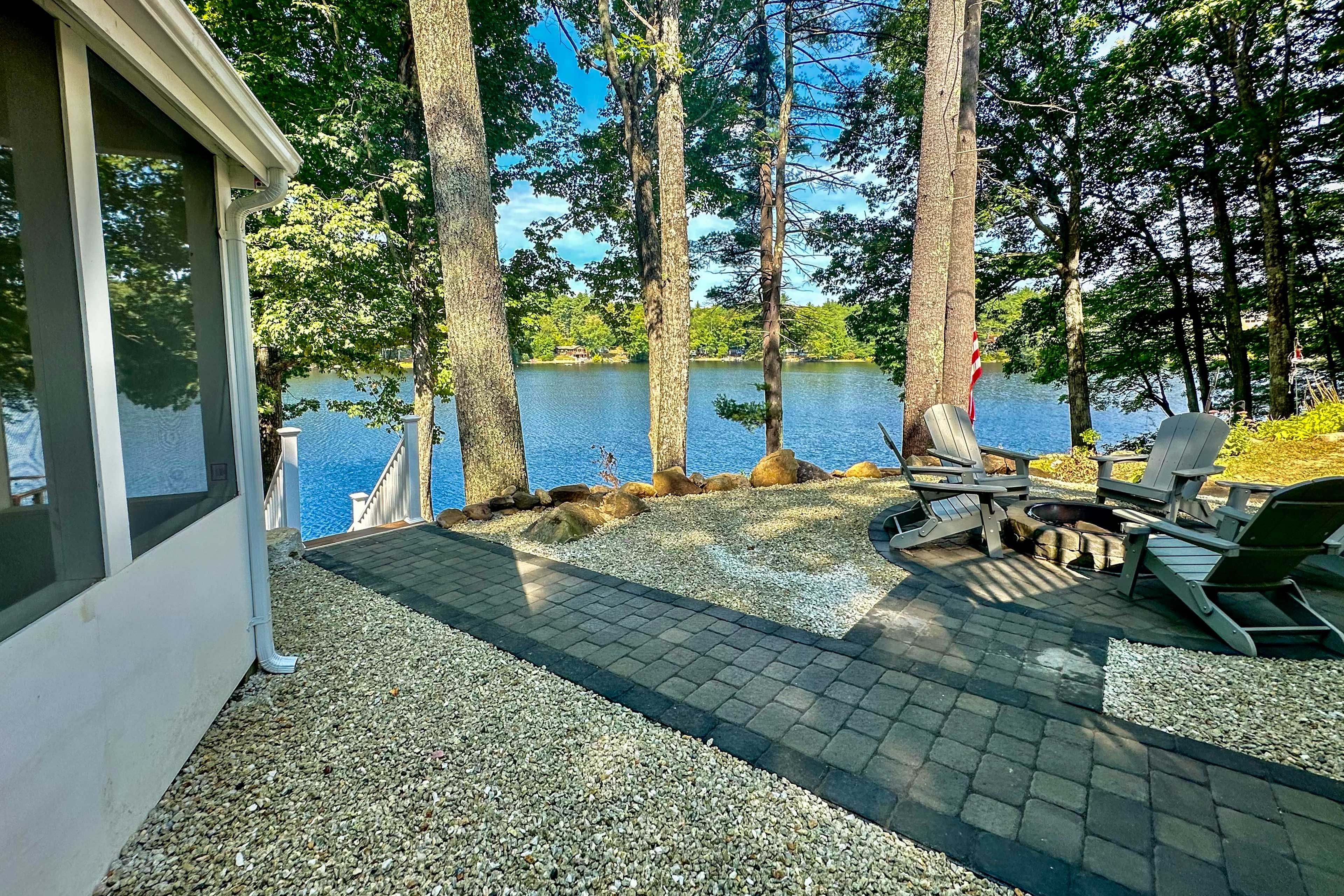 2-Story House | Fire Pit | On-Site Pond Access | Kayaks