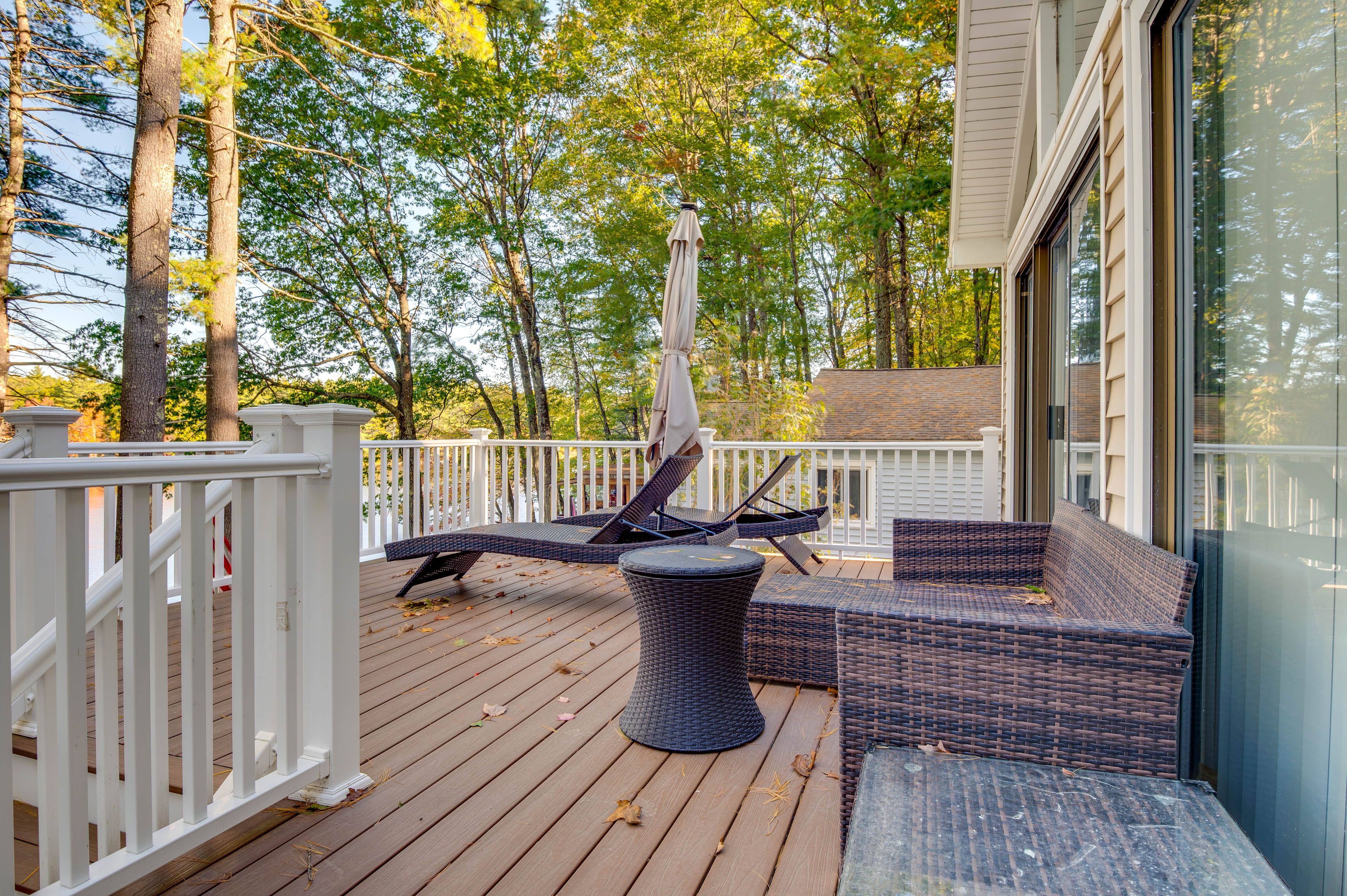 Private Deck