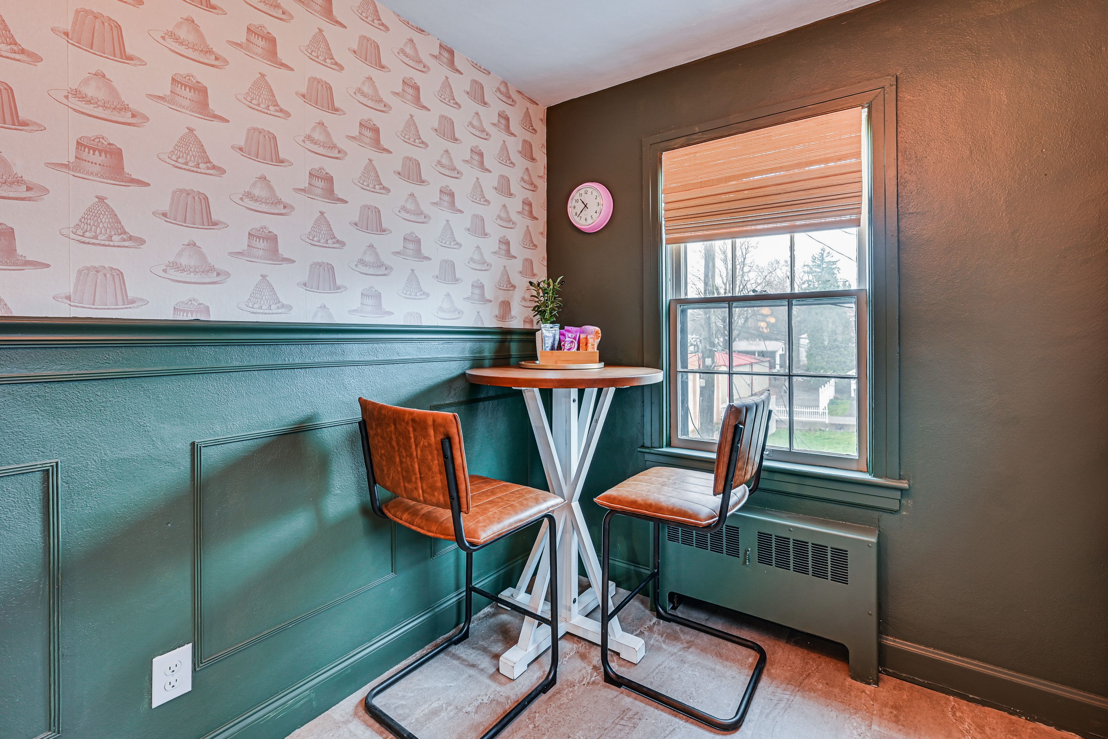 Dining Area | Bistro Table