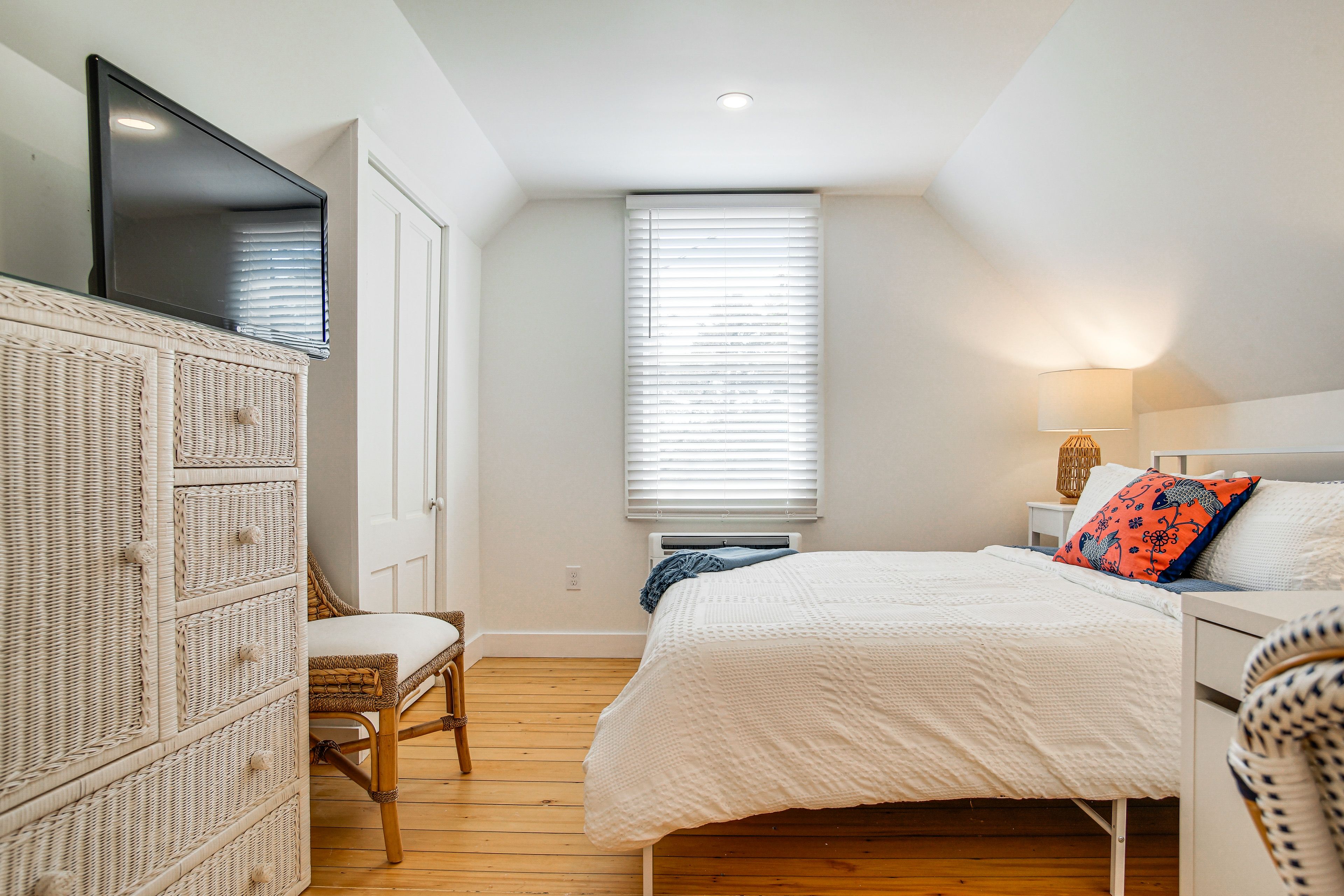 Bedroom 1 | Queen Bed | 2nd Floor | Stairs Required