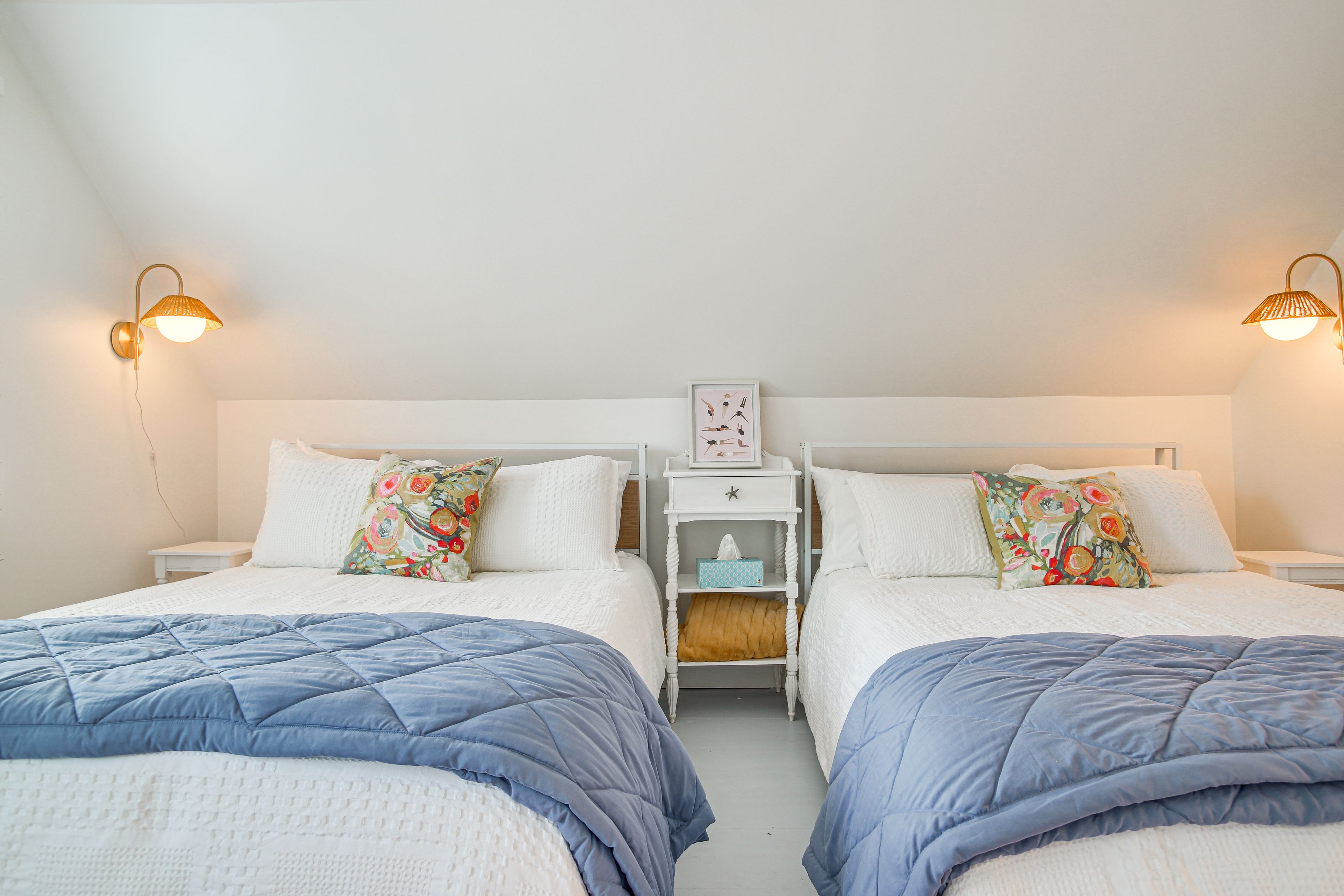 Bedroom 2 | 2 Full Beds | 2nd Floor | Linens Provided