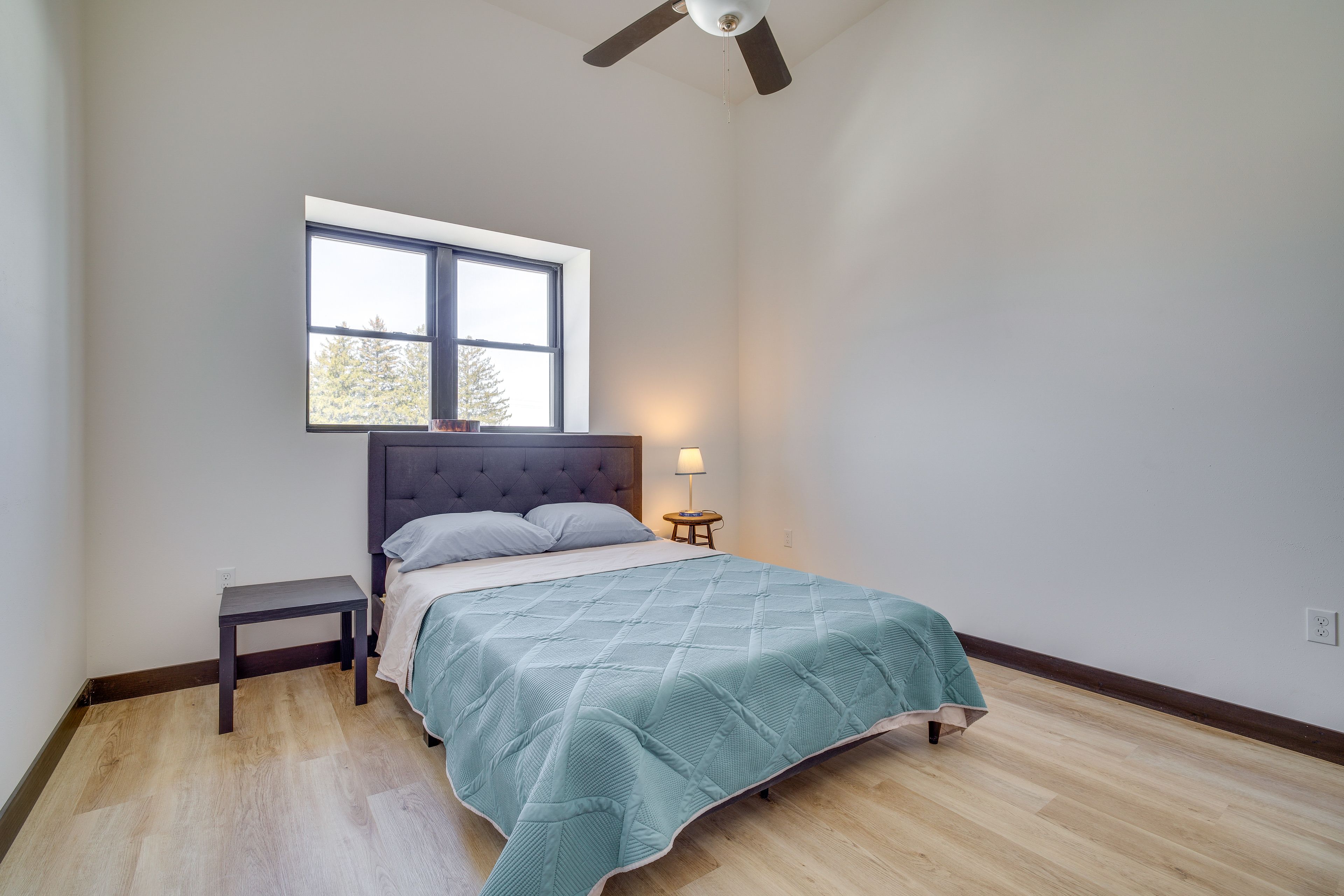 Bedroom 1 | Queen Bed | Linens Provided