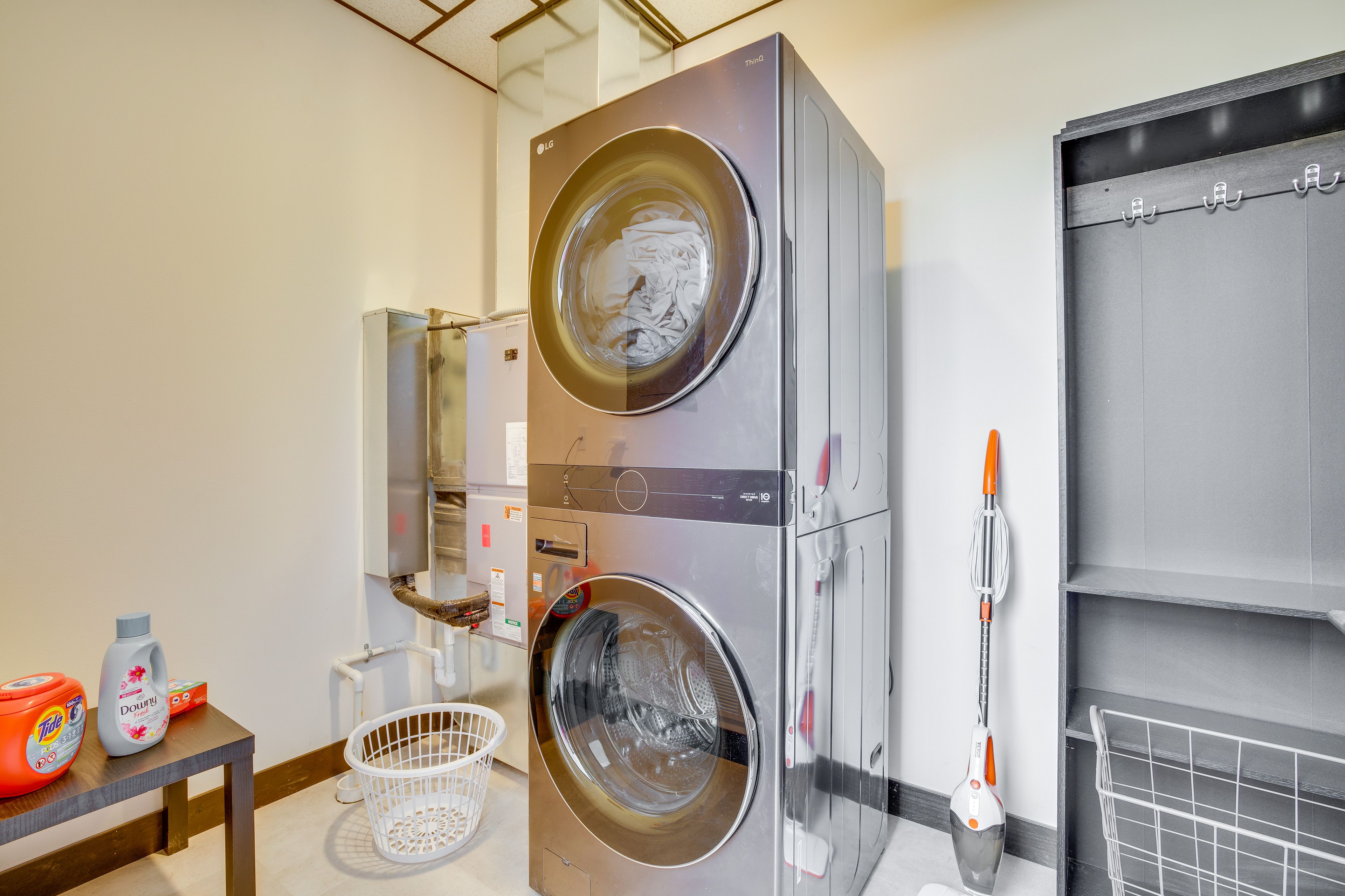 Laundry Area | Washer/Dryer | Detergent Provided