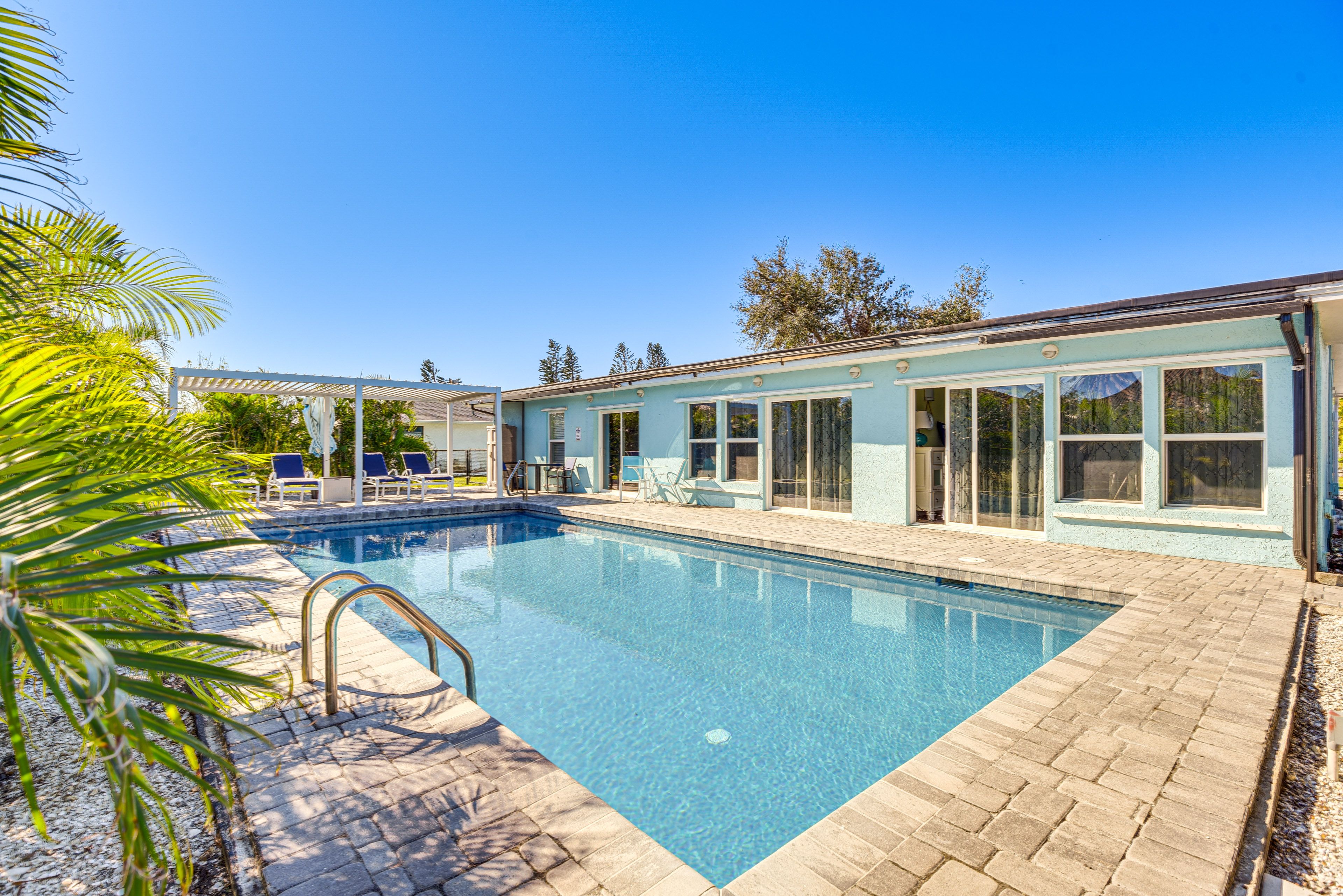 Bradenton Vacation Rental | 3BR | 2BA | Step-Free Access | 1,865 Sq Ft