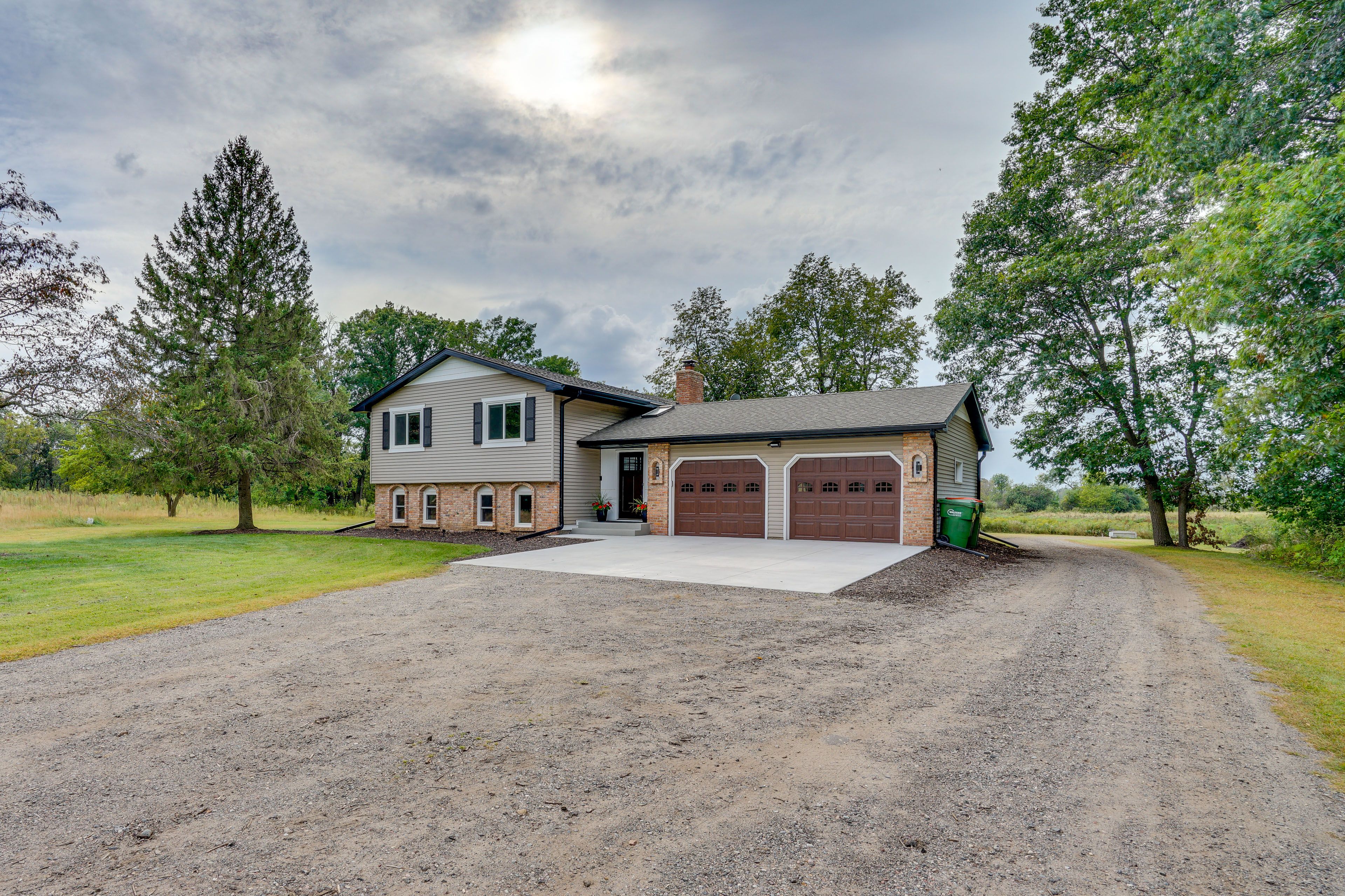 Blaine Vacation Rental | 4BR | 2.5BA | Stairs Required | 2,400 Sq Ft